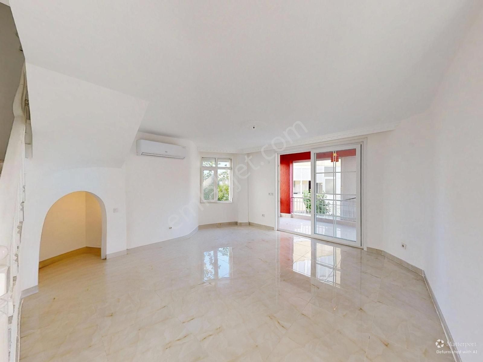 Denize Yakın 2 Girişli Tripleks Havuzlu Villa Vade İmkanı! - Görsel 22