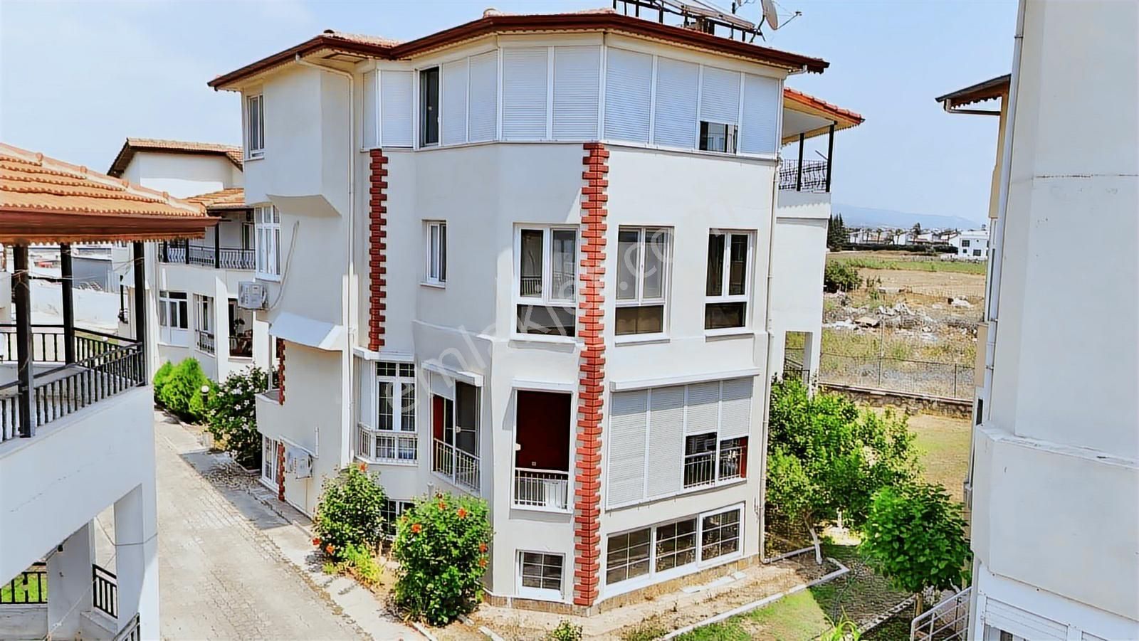 Denize Yakın 2 Girişli Tripleks Havuzlu Villa Vade İmkanı! - Görsel 5