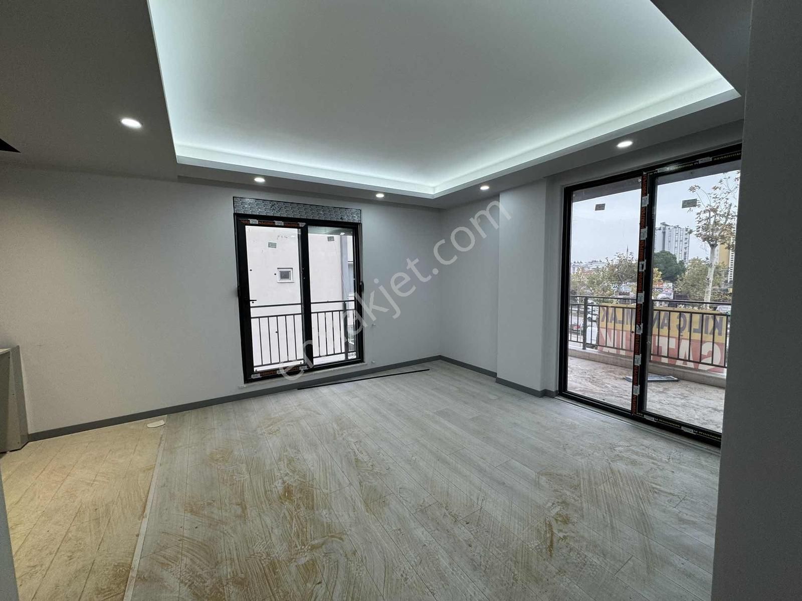 Teomanpaşa'da Ara Katta Sıfır Lüks 2+1 Daire Asansörlü - Görsel 11