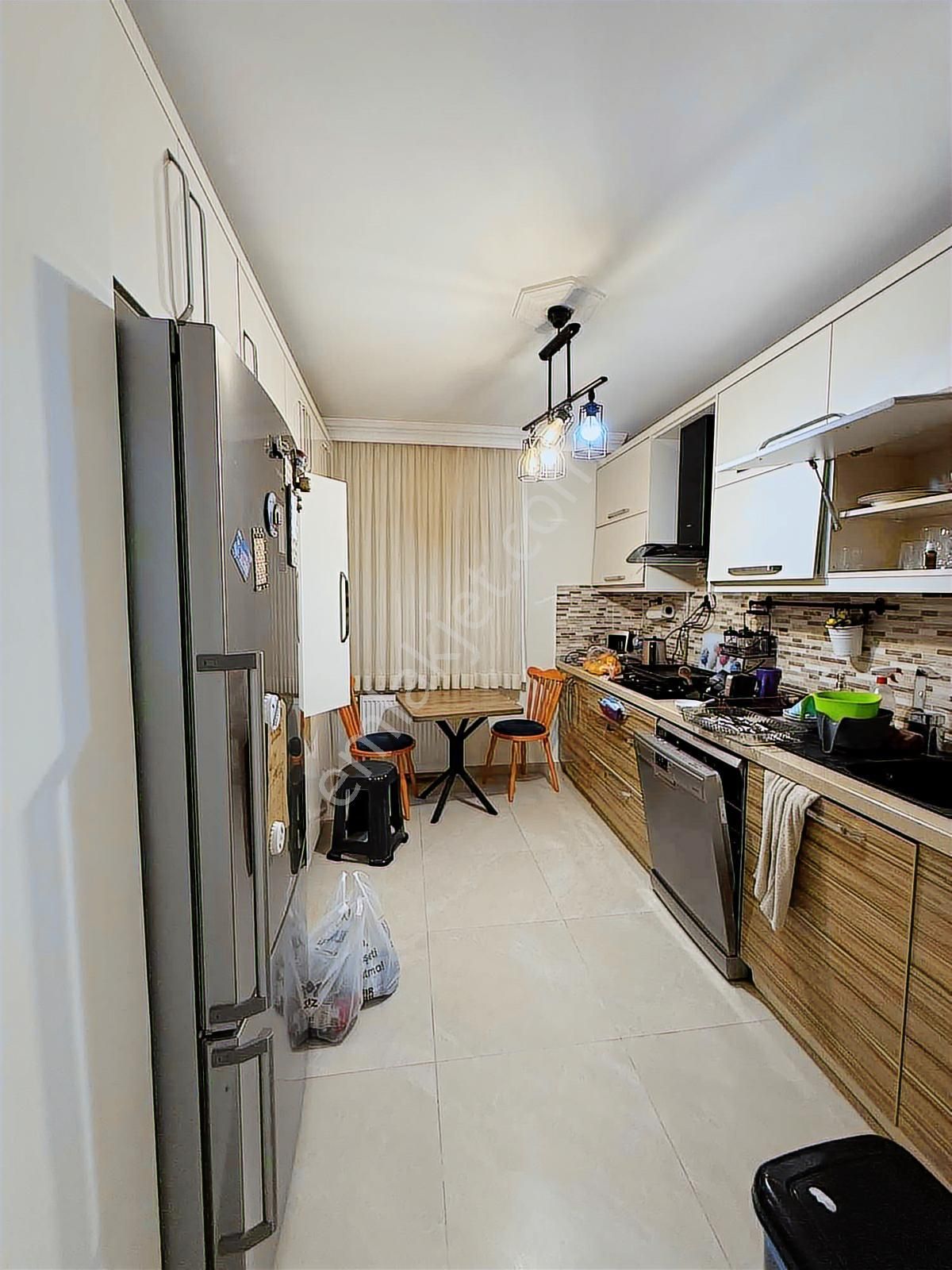 Best Ever'dan Çamlıcada Site İçinde 3+1 Satılık Daire - Görsel 3