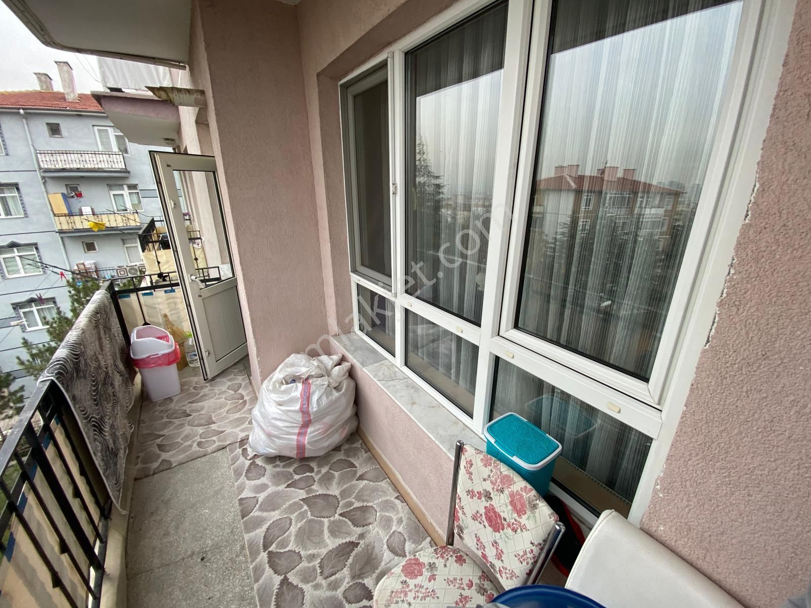 Fatih Ulubatlı Hasan Mahallesinde Ara Kat Ön Cephe Satılık Daire - Görsel 3