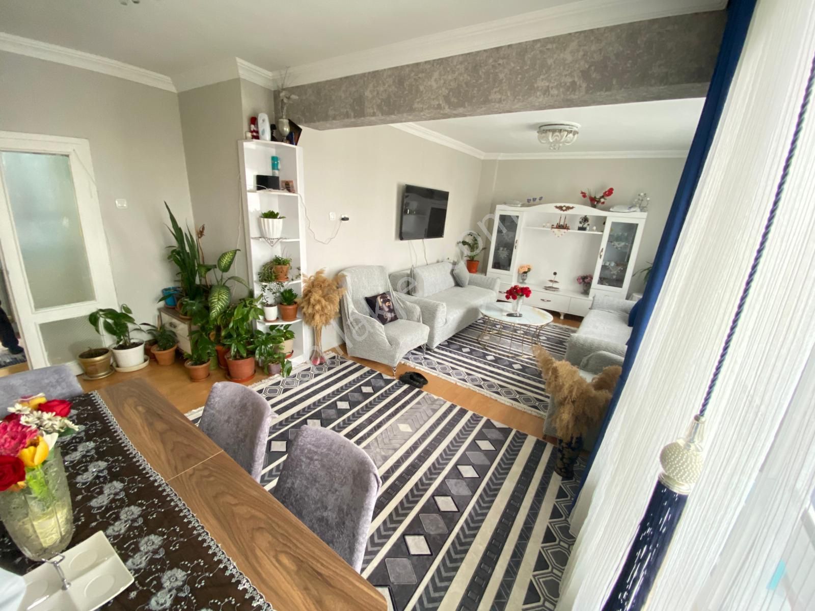 Fatih Ulubatlı Hasan Mahallesinde Ara Kat Ön Cephe Satılık Daire - Görsel 6