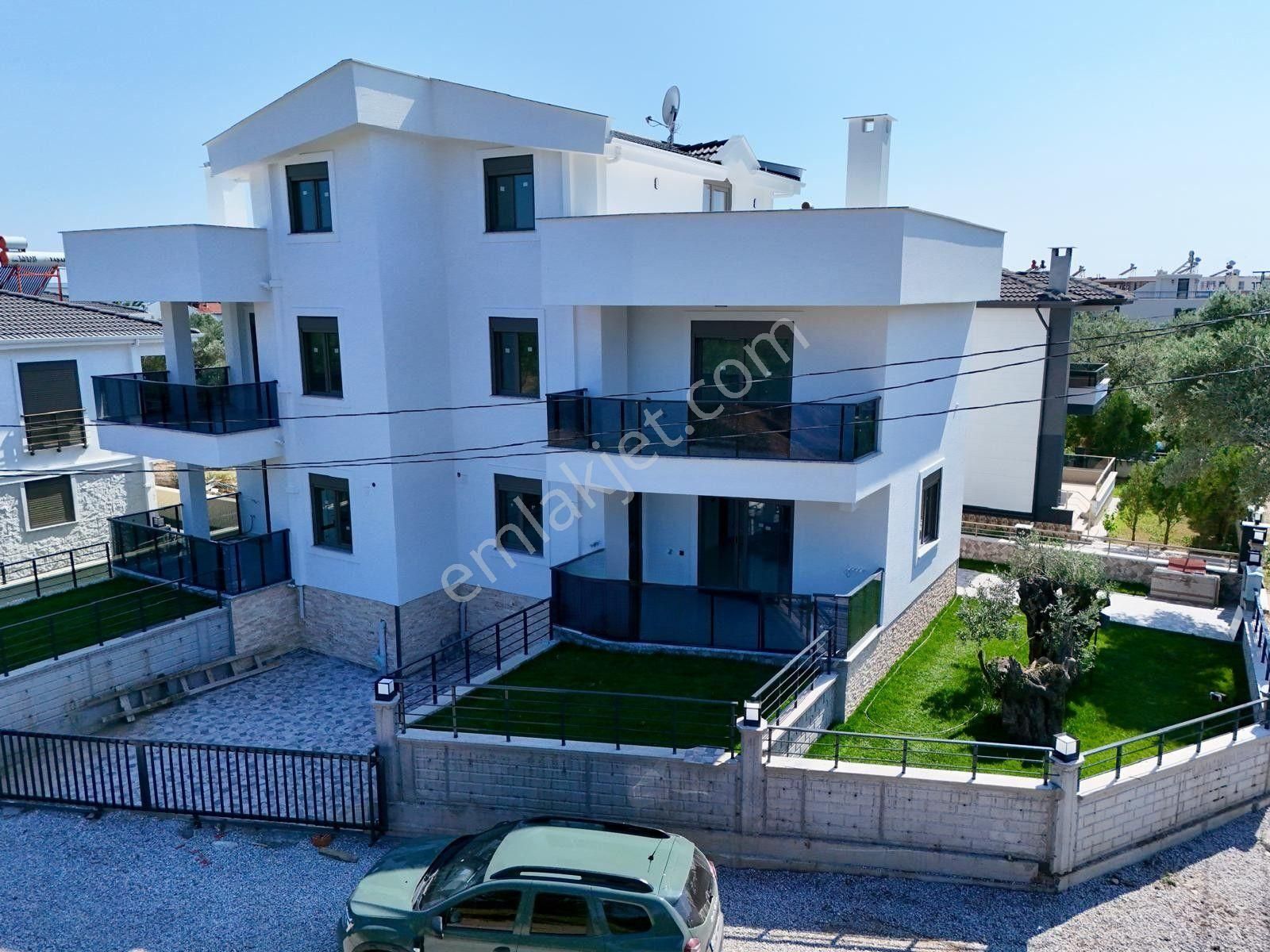 Akçay Aras Emlaktan Güre Çamlıbelde Denize 500 M. 4+1 Villa - Görsel 3