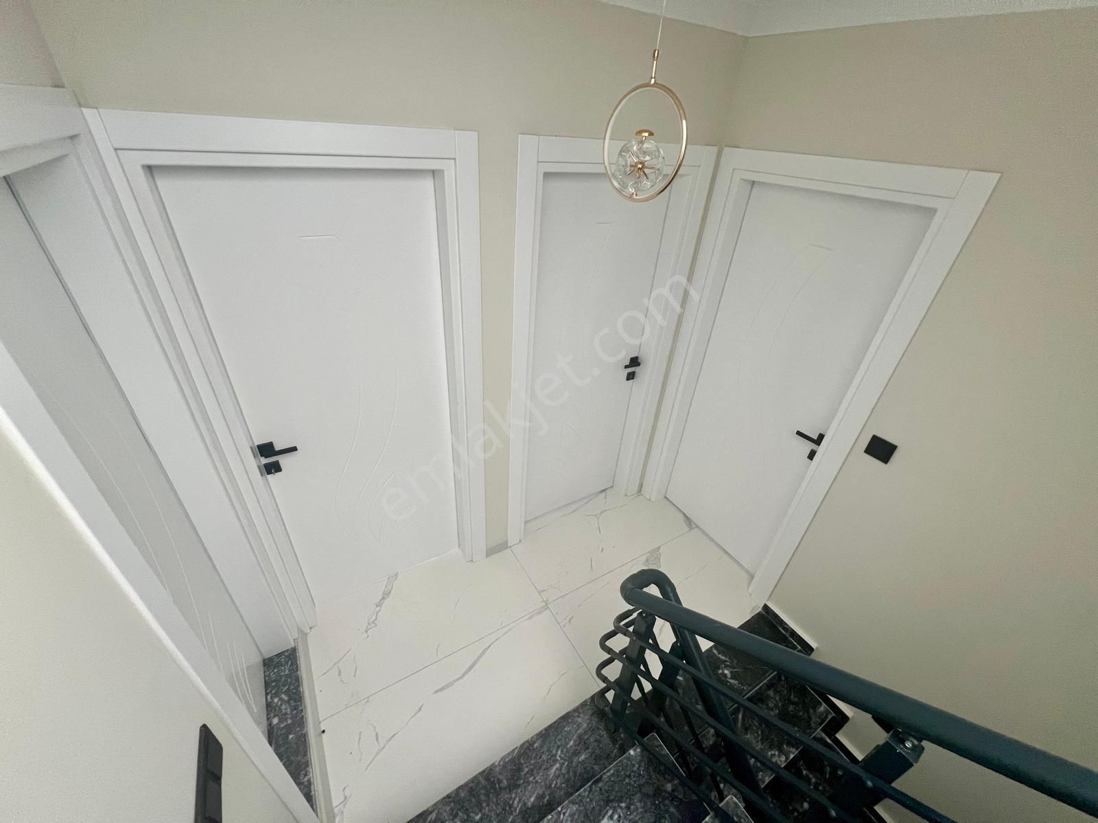 Akçay Aras Emlaktan Güre Çamlıbelde Denize 500 M. 4+1 Villa - Görsel 16