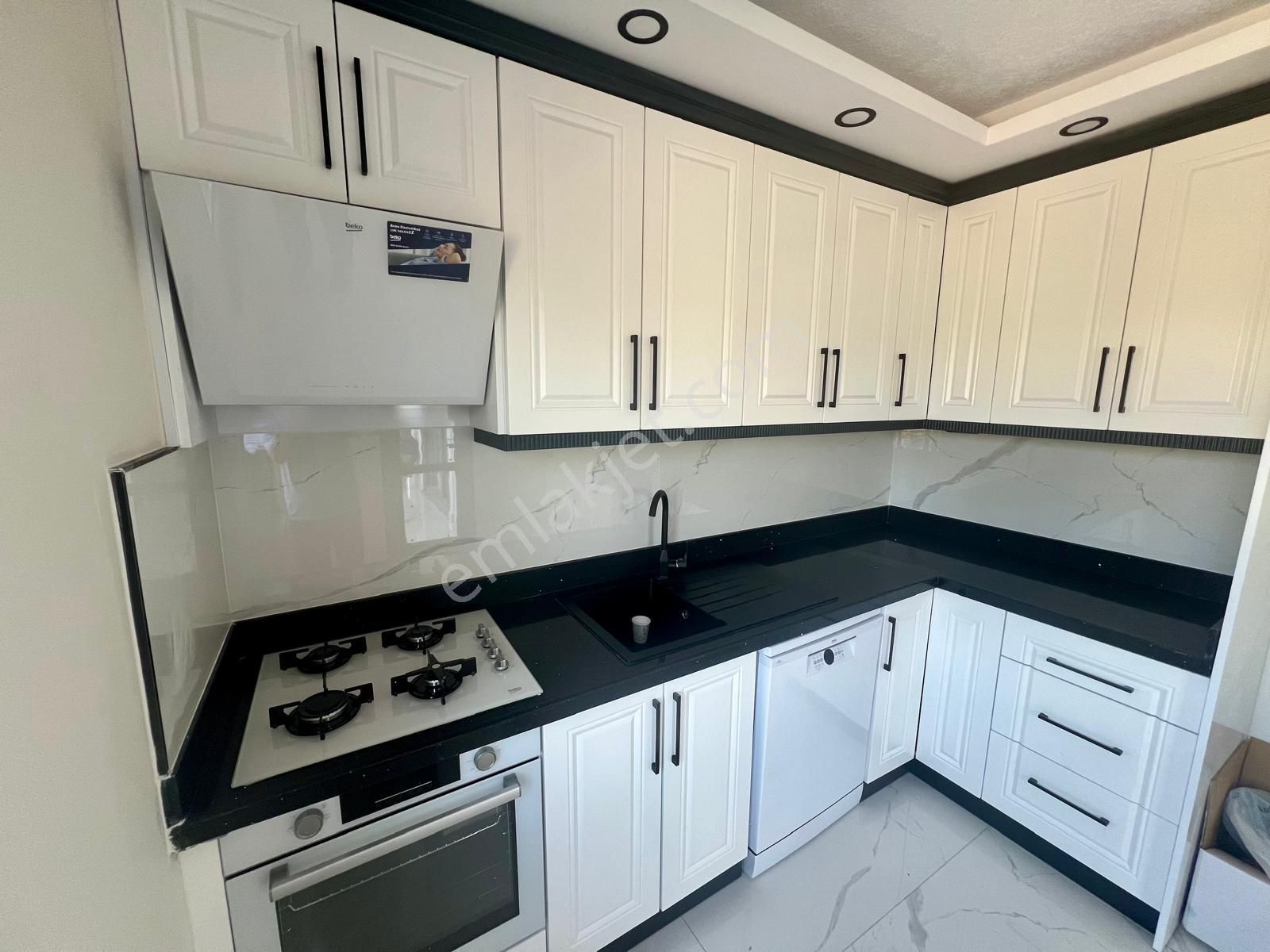 Akçay Aras Emlaktan Güre Çamlıbelde Denize 500 M. 4+1 Villa - Görsel 15