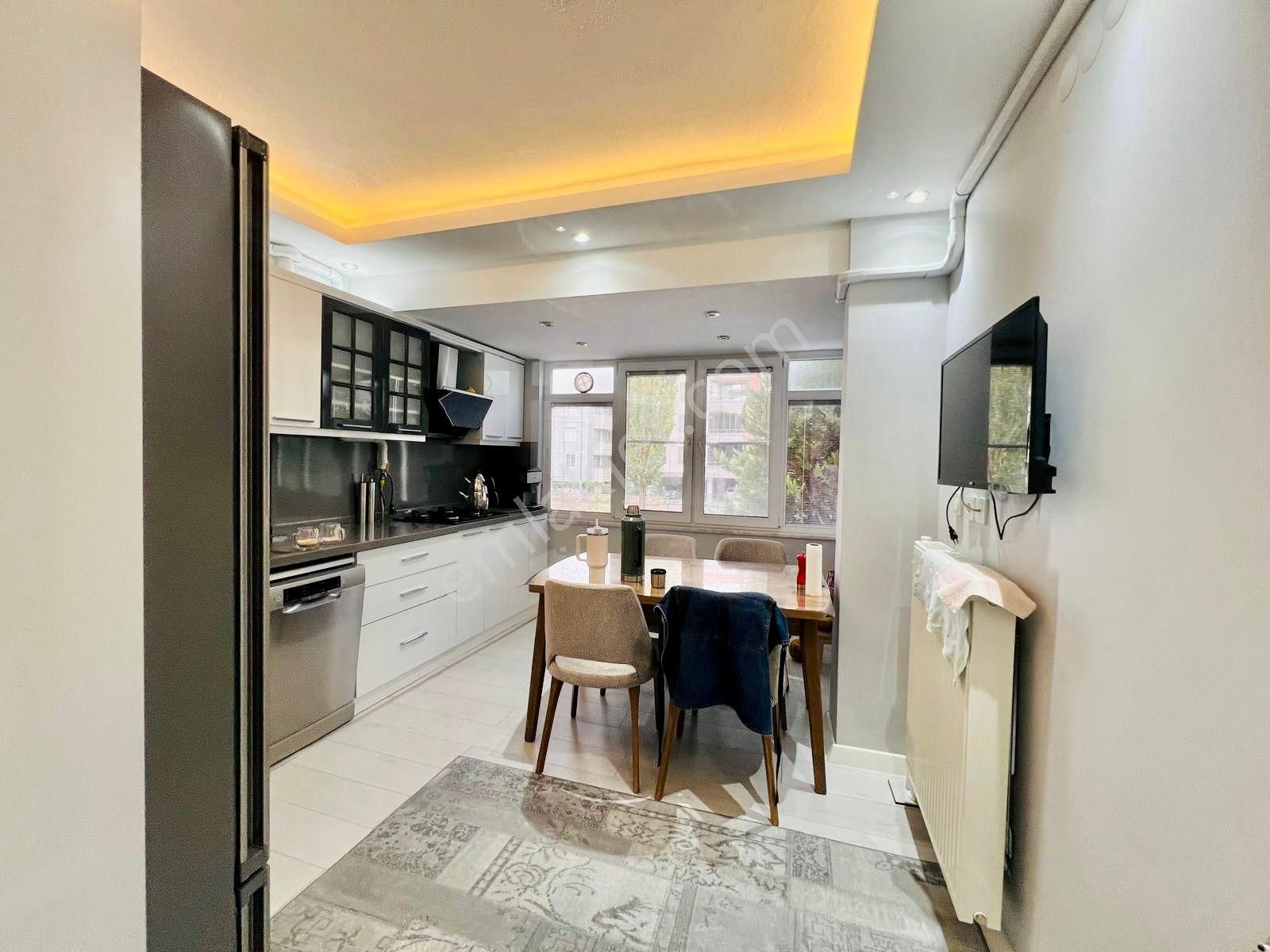 Yükselden Akçayda Satılık Ayrı Mutfak Arakat Geniş 3+1 Satılık Daire - Görsel 10