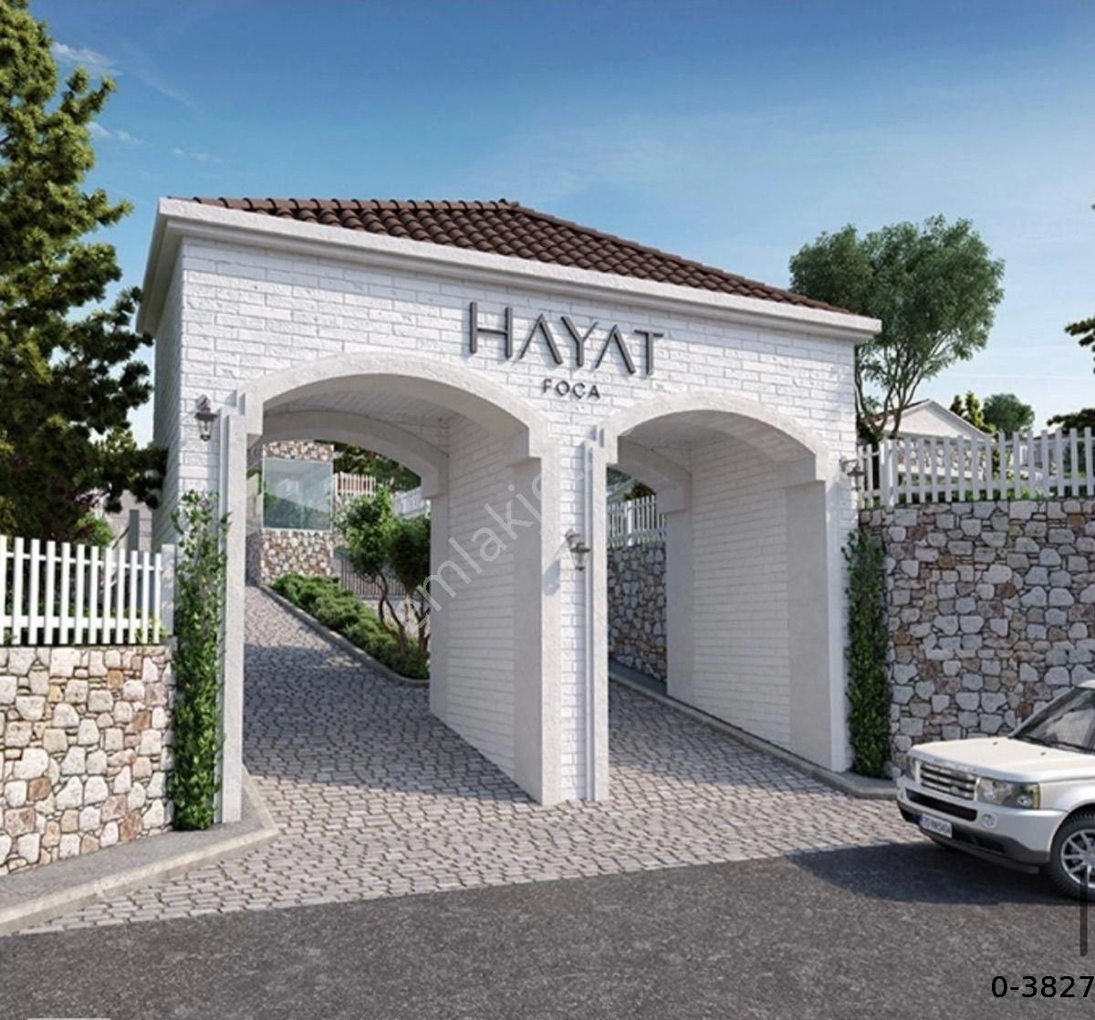 Foça Hayat’da Havuzlu Sitede Özel Bahçeli Eşyalı Lüx Villa
