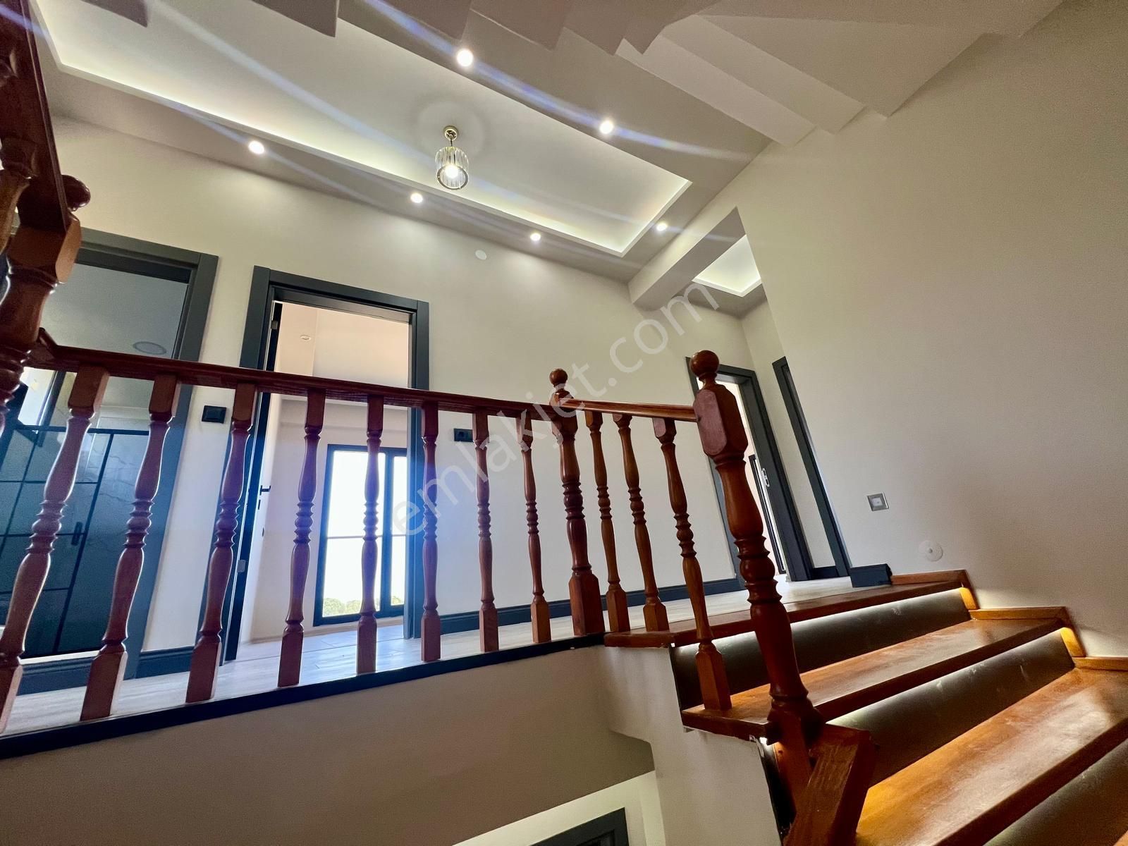 Akçay Aras Emlaktan Gürede Site İçi Müstakil 5+1 Havuzlu Villa - Görsel 19