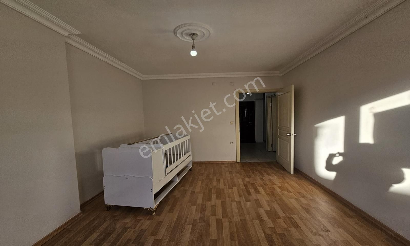 Çerkezköy Öztrak Caddesinde 4+1 Çift Banyolu Asansörlü Dublexs - Görsel 7