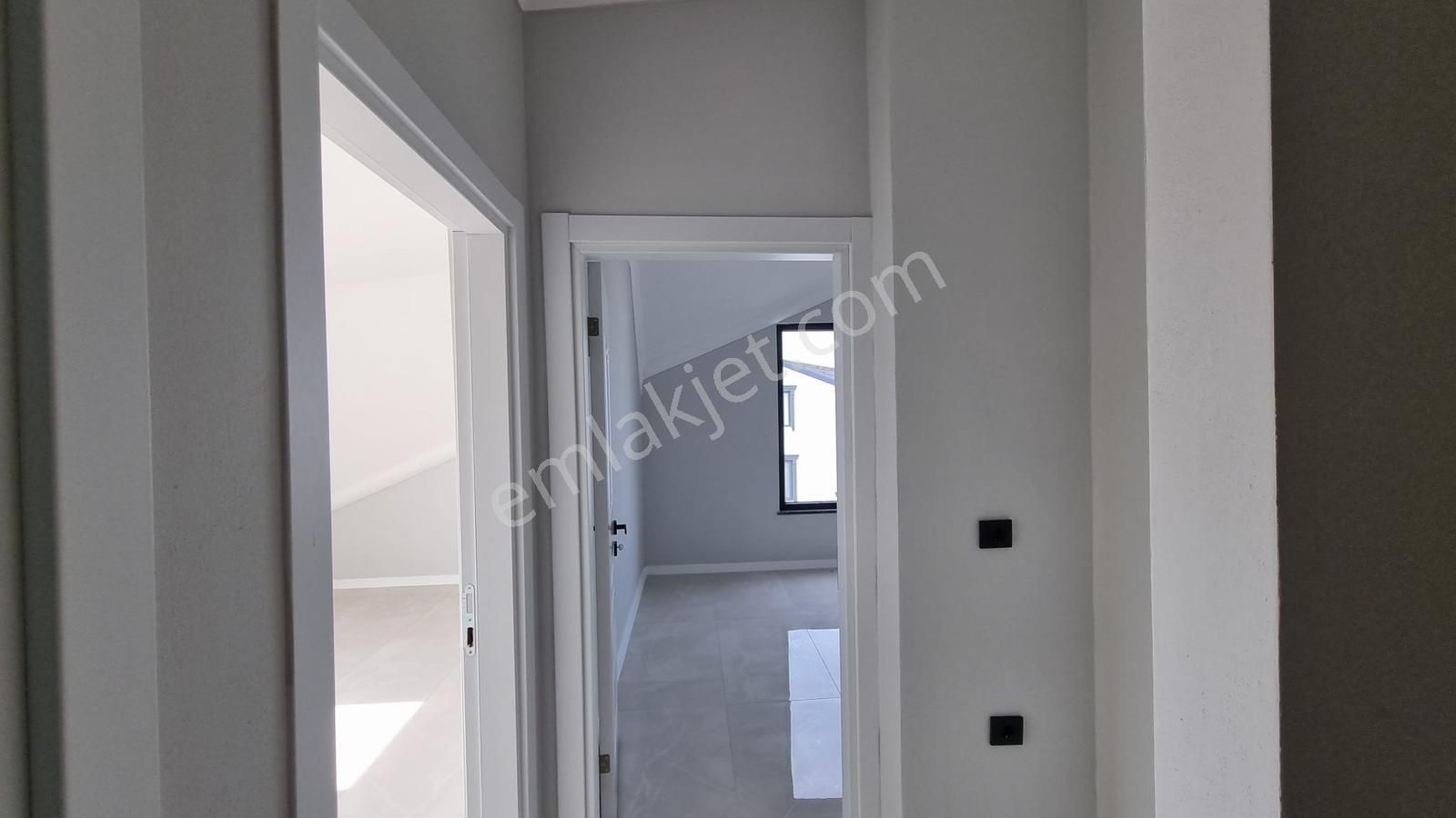 Kocaali'de Lüks 30m2 Müstakil Havuzlu Denize 300m Nefis 4+1villa - Görsel 15