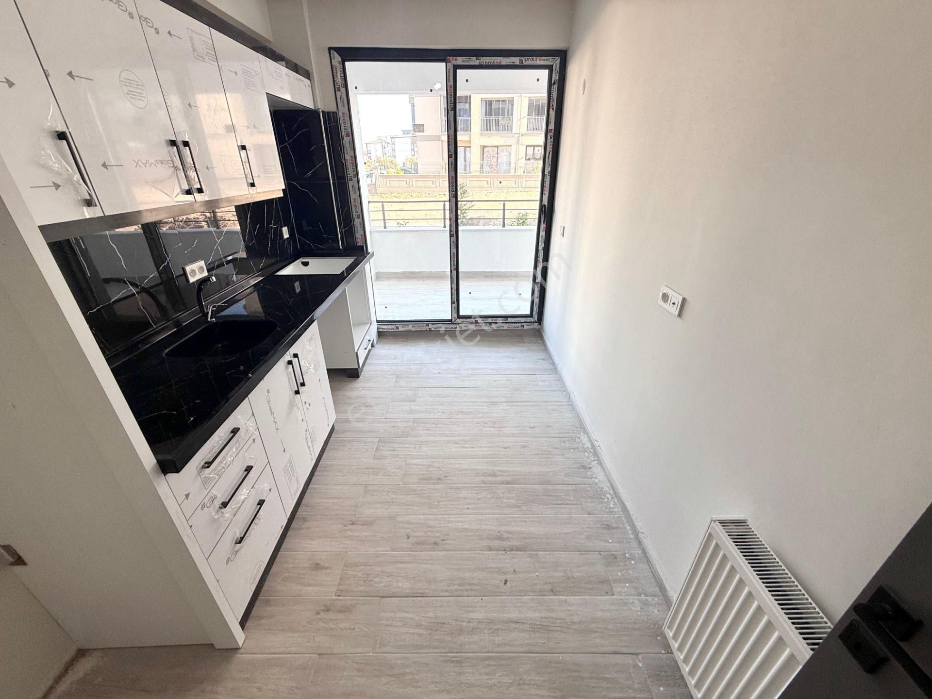 Yüksel'den Badem Alanında Ayrı Mutfak Ön Cephe Sıfır 2+1 Daire - Görsel 7