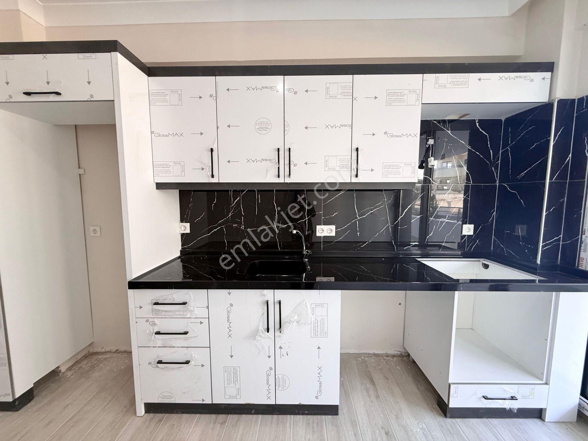 Yüksel'den Badem Alanında Ayrı Mutfak Ön Cephe Sıfır 2+1 Daire - Görsel 2