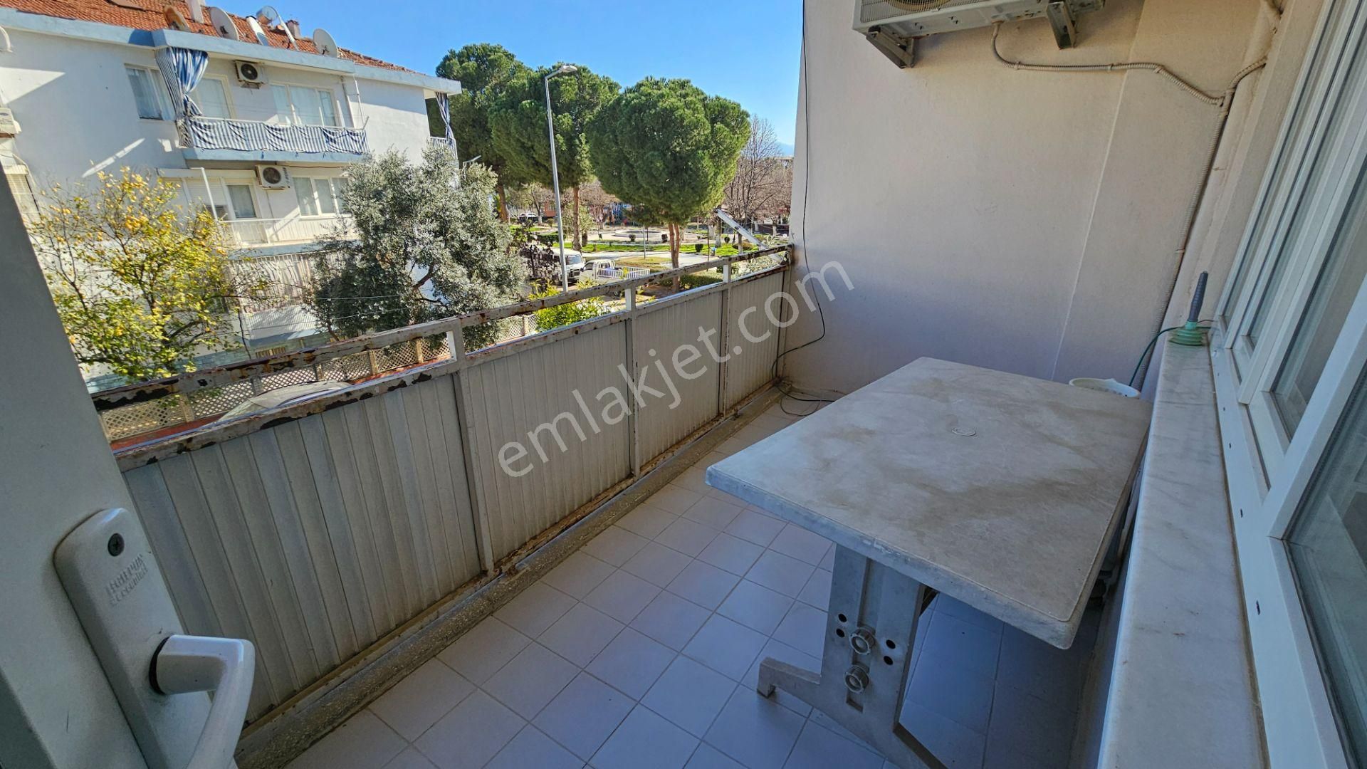 Göçmen Gayrimenkul'den Aydoğdu Mah.2+1 Eşyalı Kiralık - Görsel 2