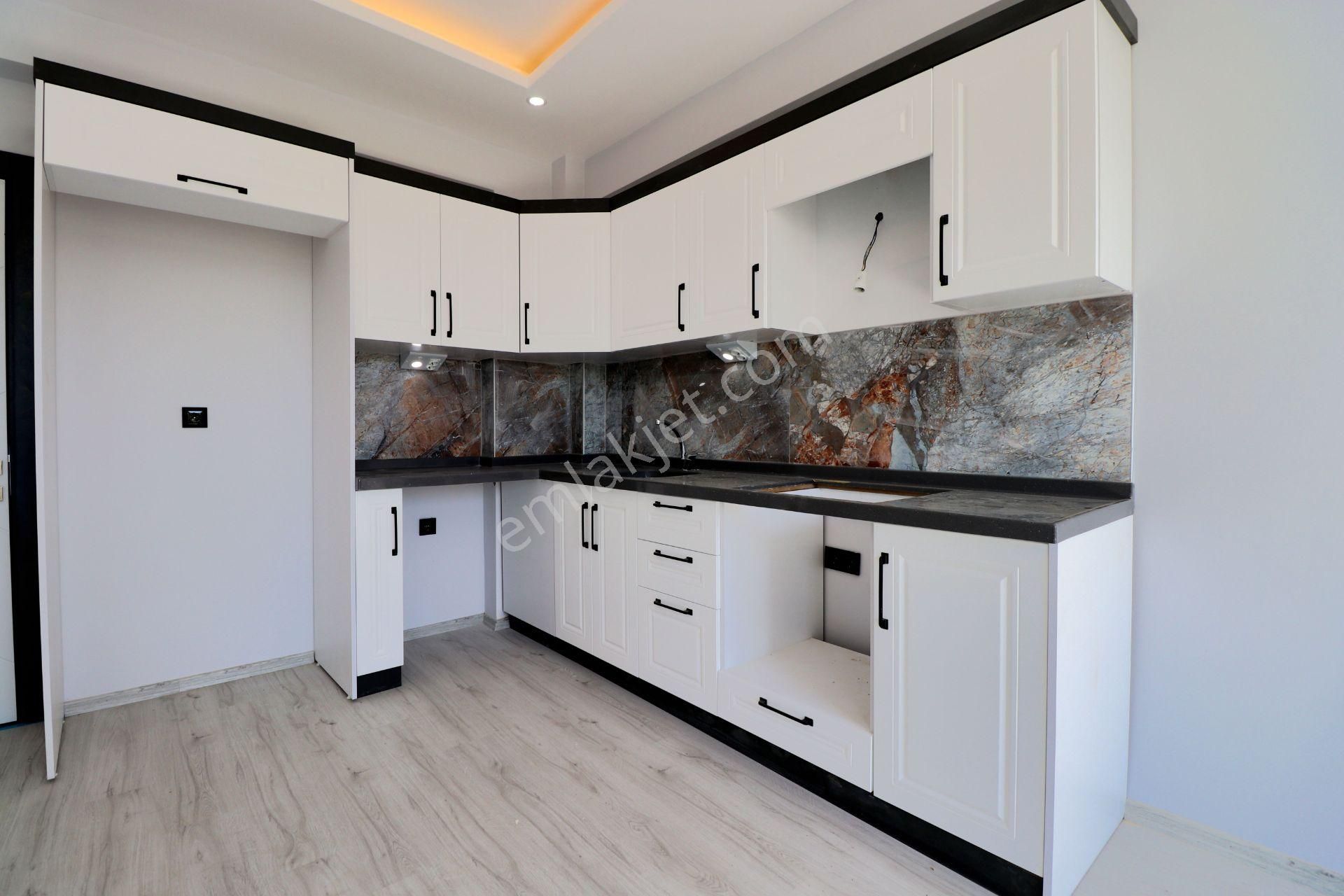 🛑🛑aktif'ten Fırsat Satılık Doğa Manzaralı Ferah Ve Aydınl.ık Geniş 2+1 Daire - Görsel 2