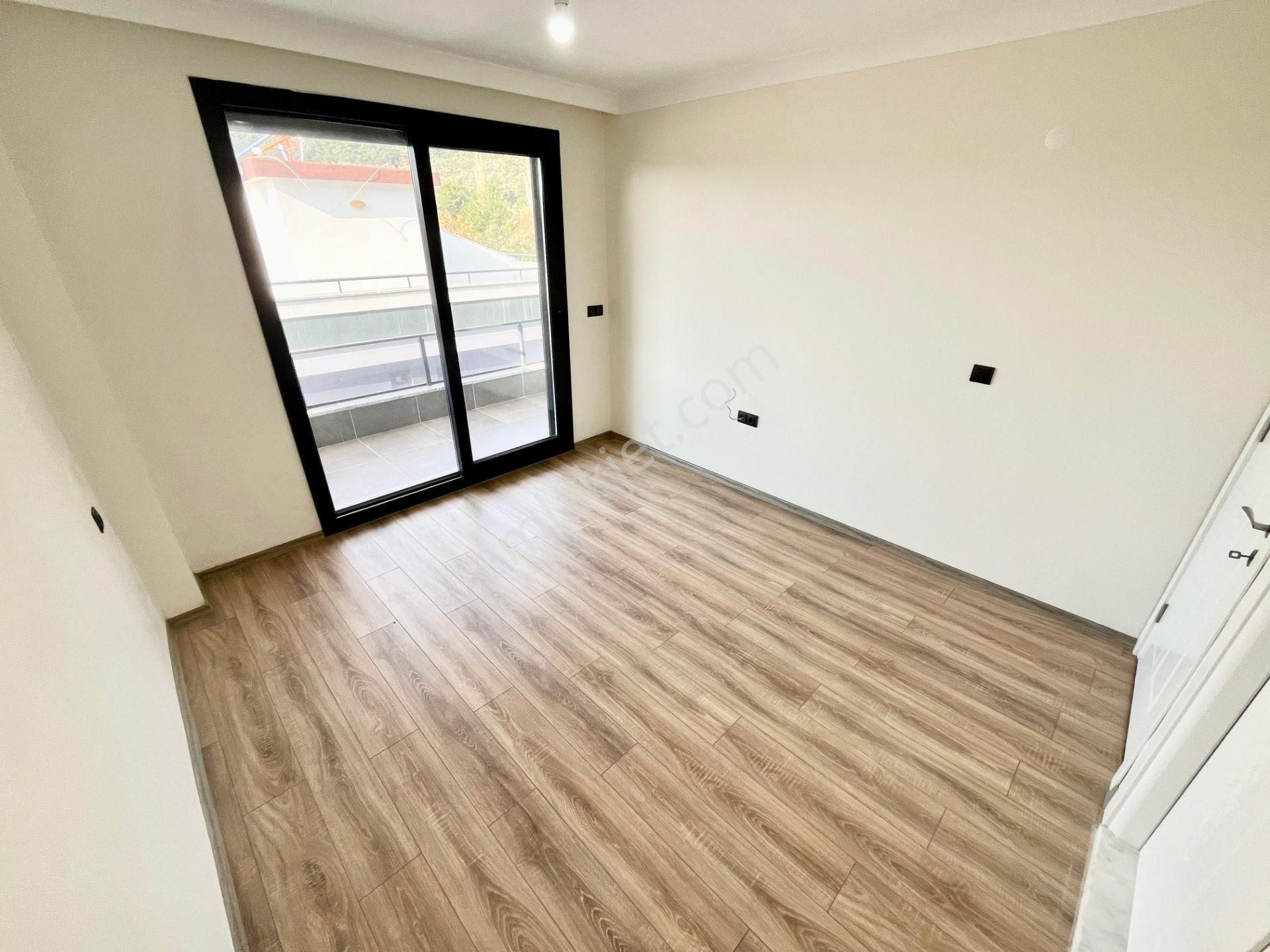 Yüksel'den Güre'de Satılık Havuz Manzaralı Emsalsiz Fiyata Lux 4+1 Villa - Görsel 19