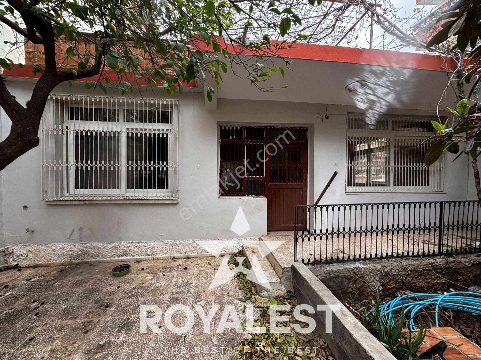 Royalest'ten Gürselpaşa'da 2 Katlı Bahçeli Müstakil Satılık Ev - Görsel 2