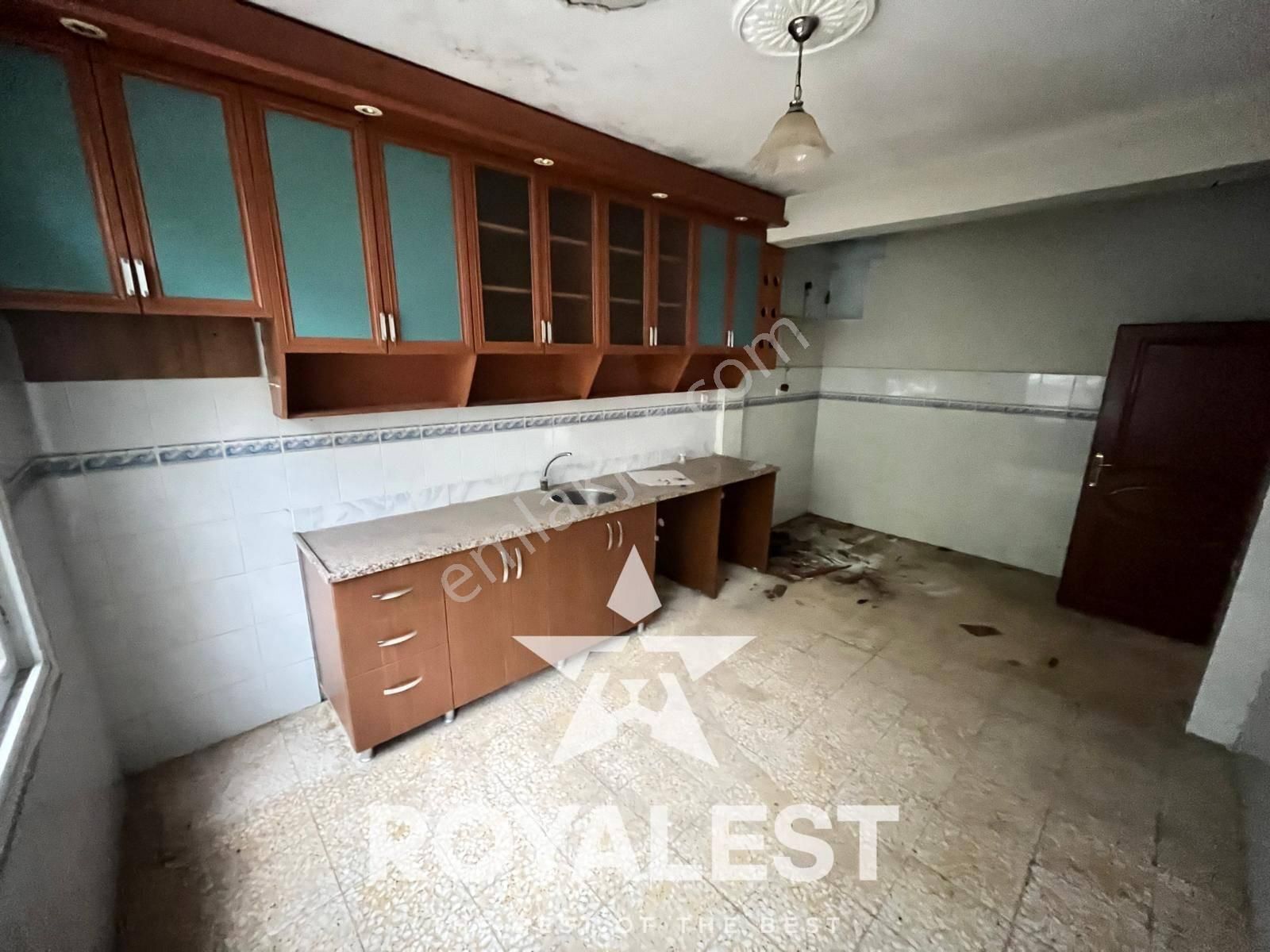 Royalest'ten Gürselpaşa'da 2 Katlı Bahçeli Müstakil Satılık Ev - Görsel 5