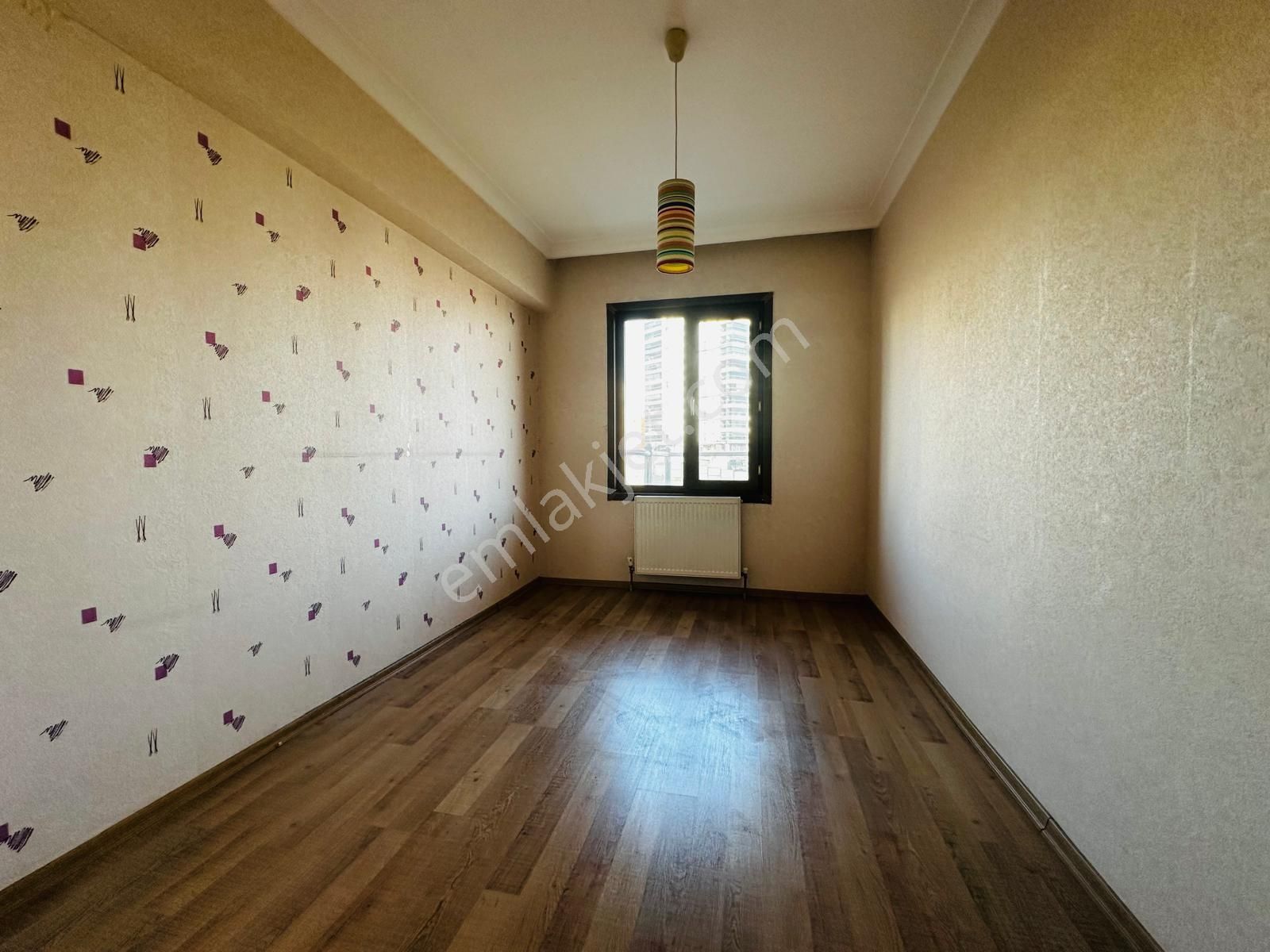 Kalecik Emlak'tan Site'de Asansörlü Fırsat Dairesi 4+1 175m² - Görsel 15