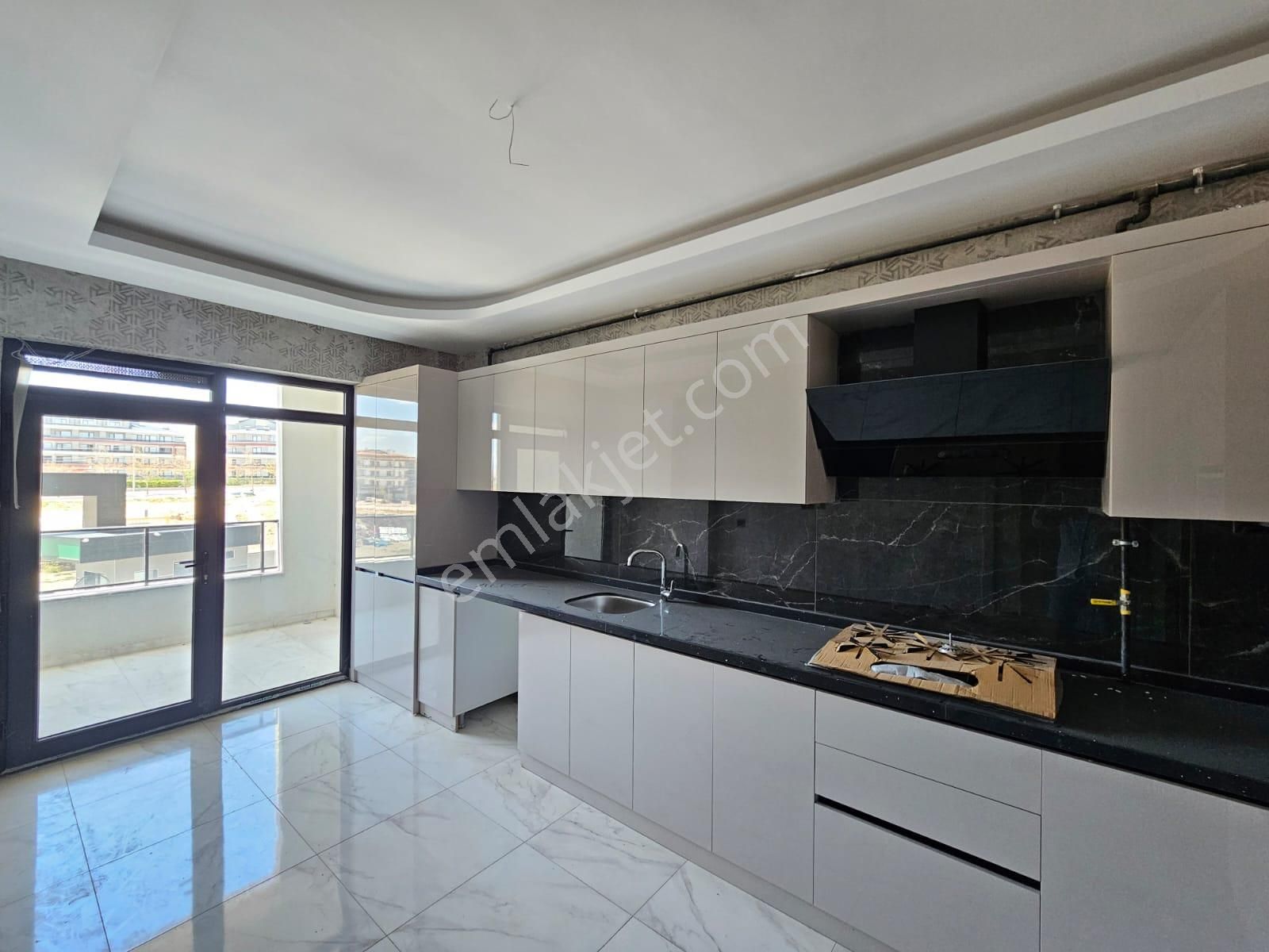 Yazır Mahallesi Ultra Lüx Sıfır Site İçi 4+1 Daireler