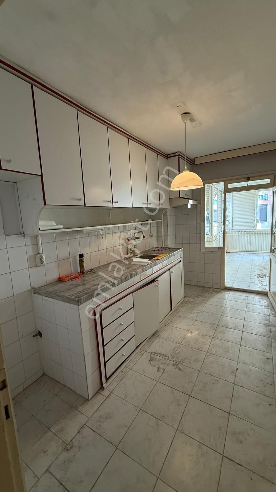 Devrim Mah. 3+1 Ferah ,arakat, Asansörlü Daire - Görsel 9