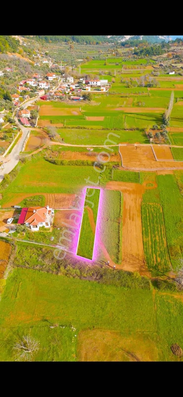 Akyakaya 8 Km Resmi Yolu Var - Görsel 8