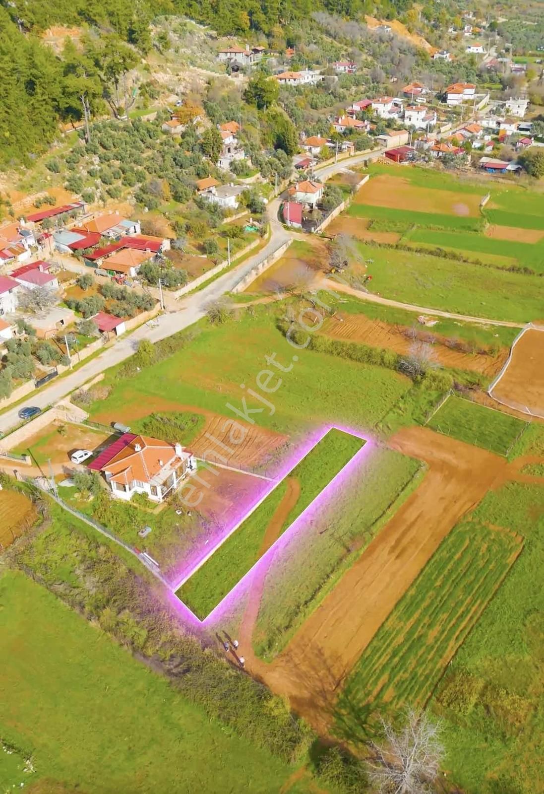 Akyakaya 8 Km Resmi Yolu Var - Görsel 5