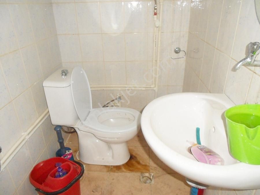 Bakırköy Osmaniye De Giriş:55m2+wc Alt Kat:65m2+mutfak - Görsel 2
