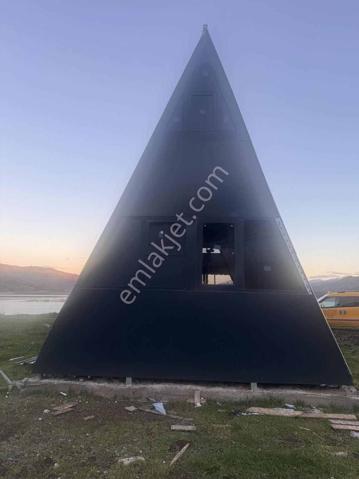 Almus'ta Göle Sıfır Müstakil Tek Tapu Arazi-loft Katlı Bungulov - Görsel 12