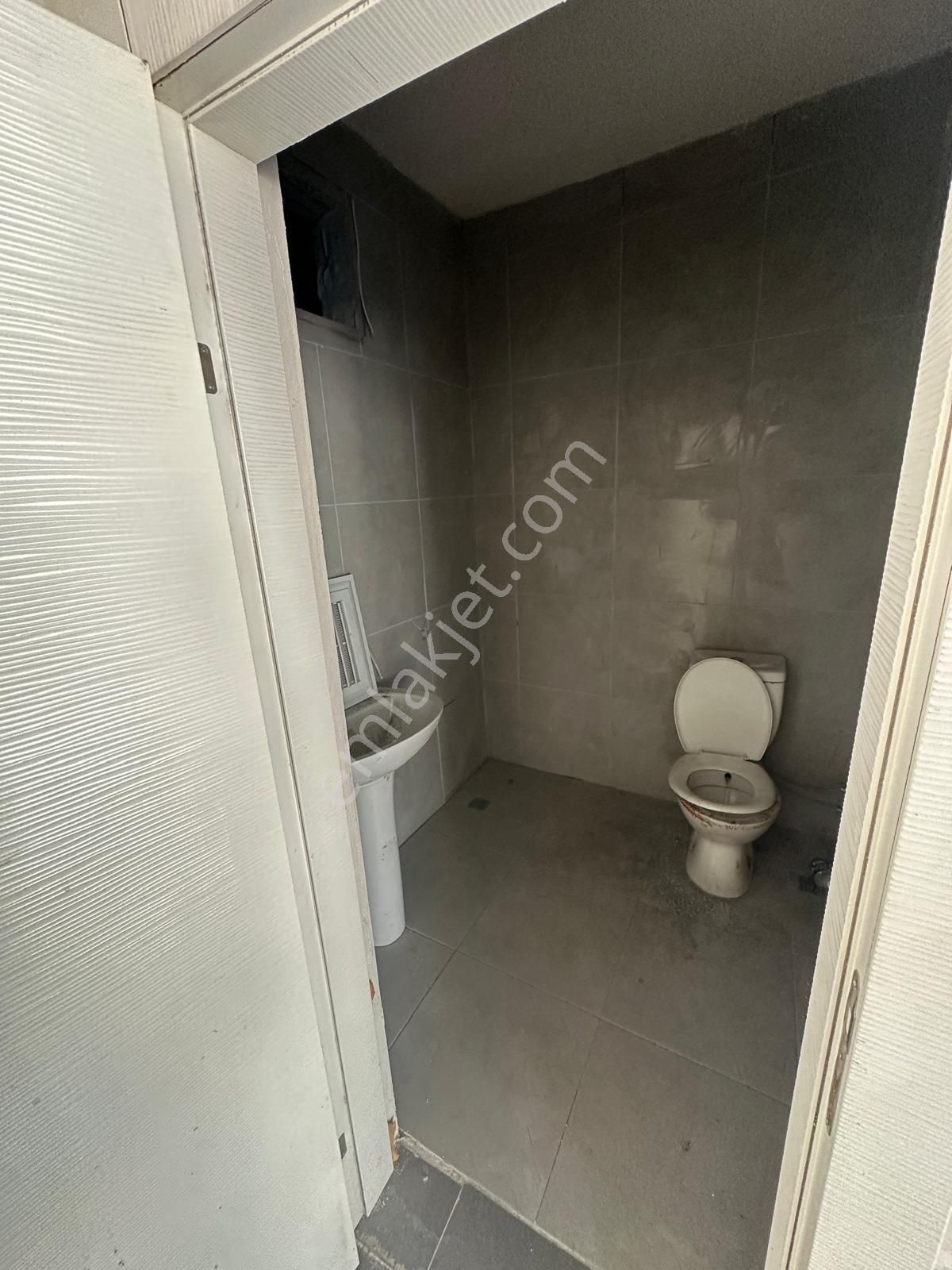 Köşe Başı 2 Cadde Kesişimi Lokasyon Harikası Dükkan - Görsel 11