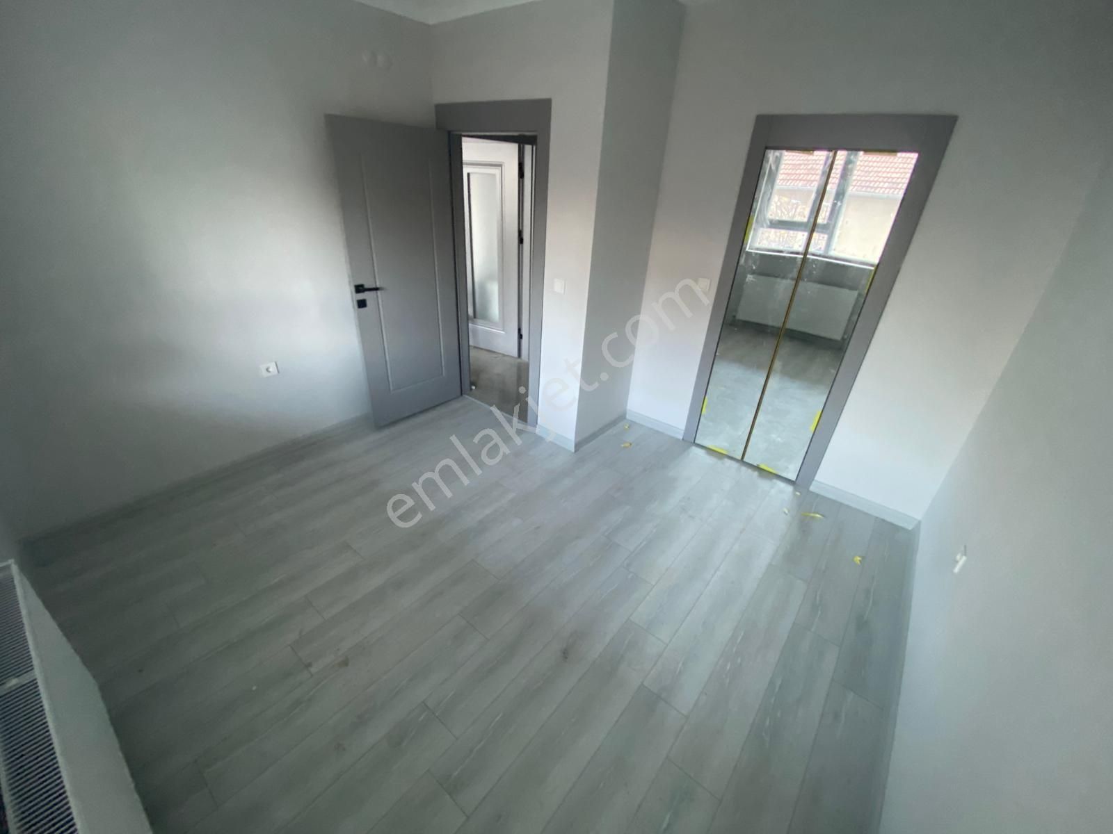 Merkezi Konum Ulaşıma Yakın Okullar Bölgesinde 3+1 110m2 - Görsel 31