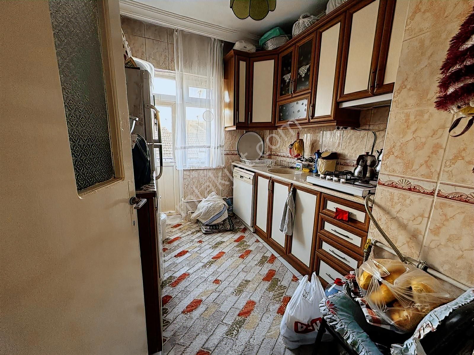 3+1 Harika Lokasyonda Salon Bağımsız 4kat Ön Cephe Harika Daire - Görsel 8