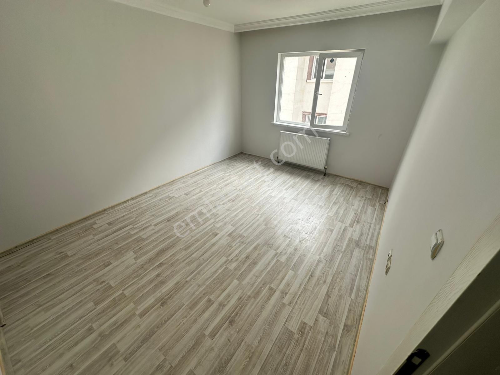 4+1 Merkezi Lokasyon 140m2 Ebeveyn Banyo Ön Cephe - Görsel 11