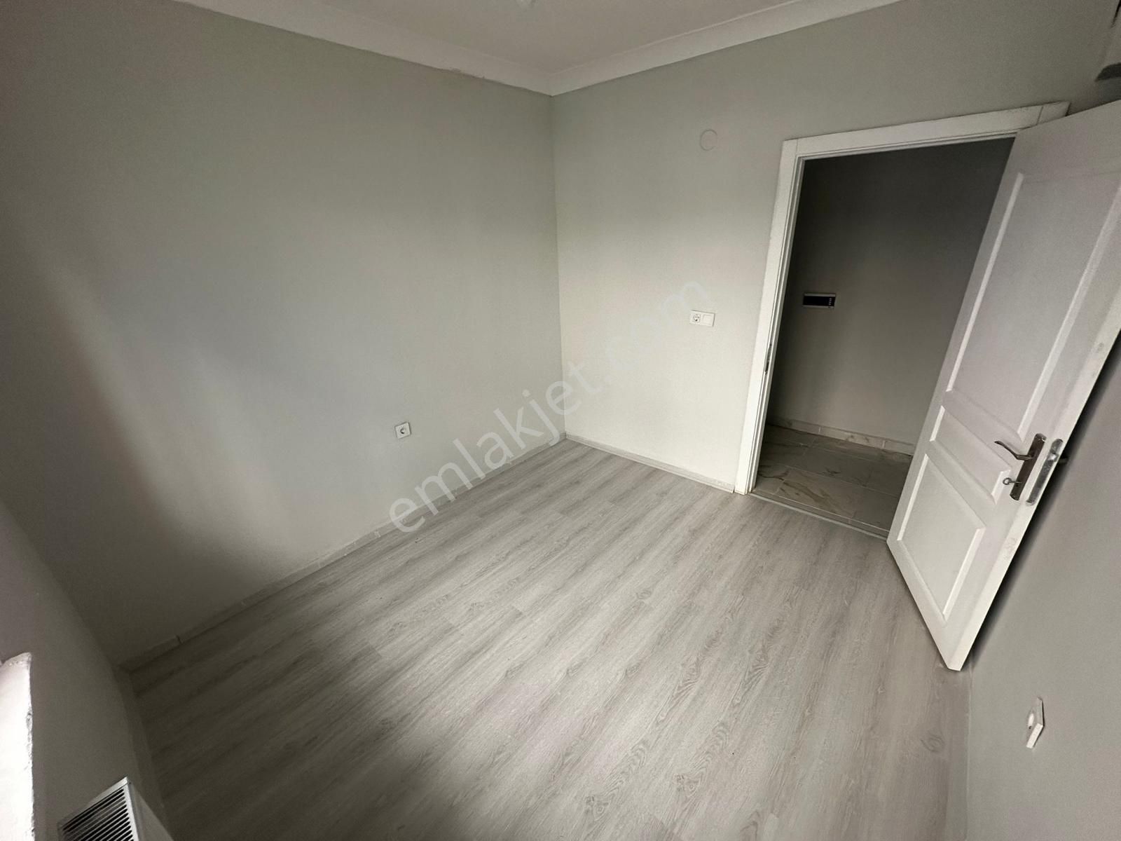 Mustafa Kemal De Bulvar Cephe 100m2 Yüksek Giriş 3+1 Uygun Fiyat - Görsel 24