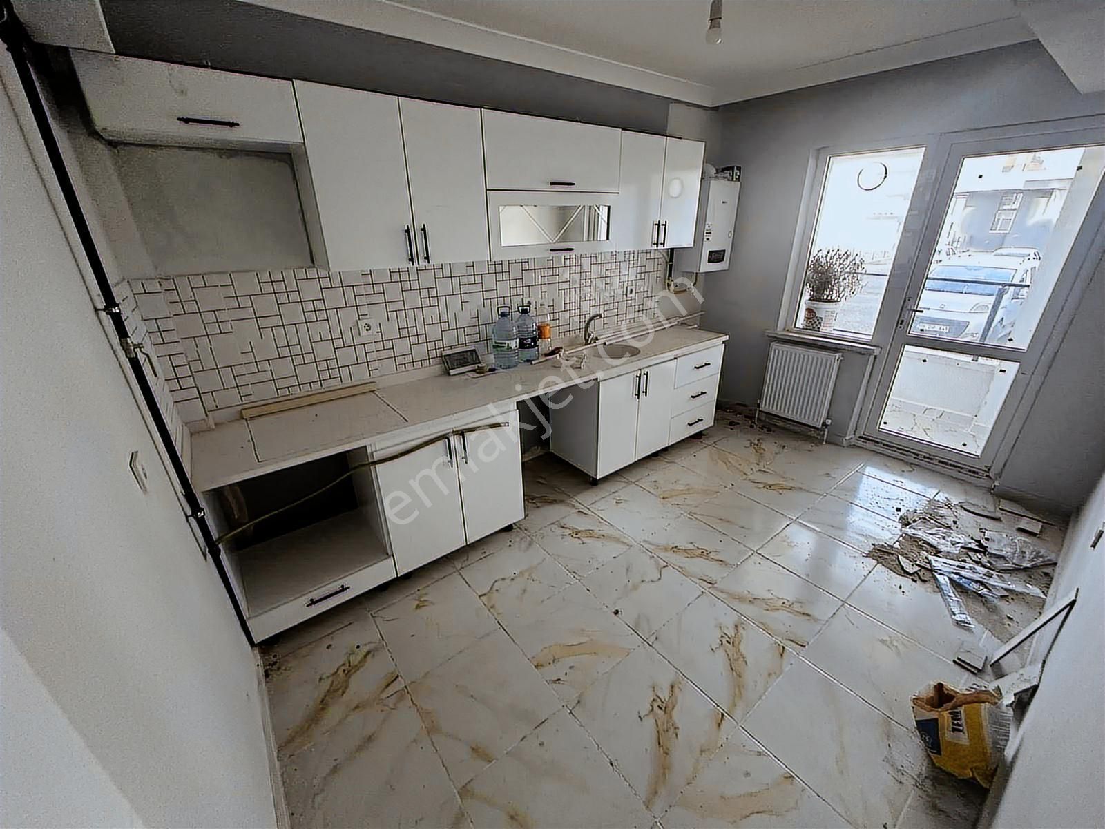 Mustafa Kemal De Bulvar Cephe 100m2 Yüksek Giriş 3+1 Uygun Fiyat - Görsel 14