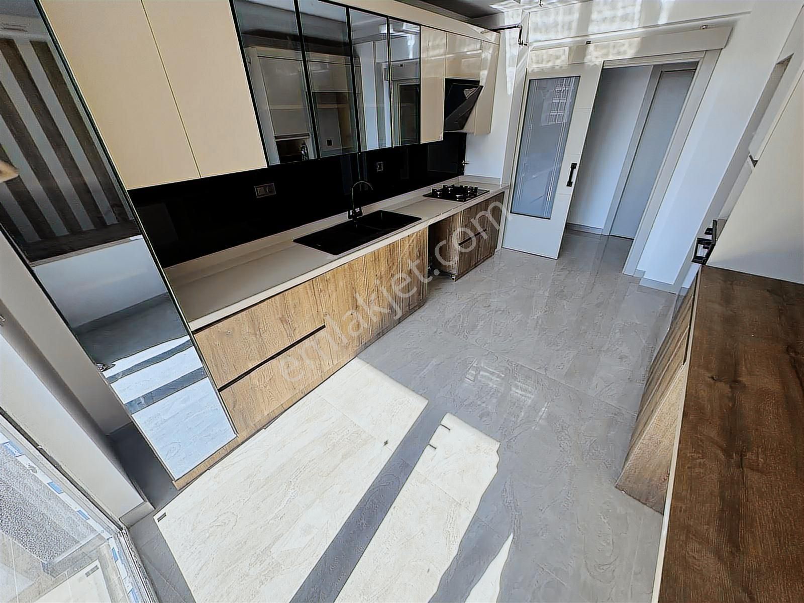 **site Dairesi** Son Kat 3+1 Manzaralı Cadde Üzeri 135m2 9 Kat - Görsel 7