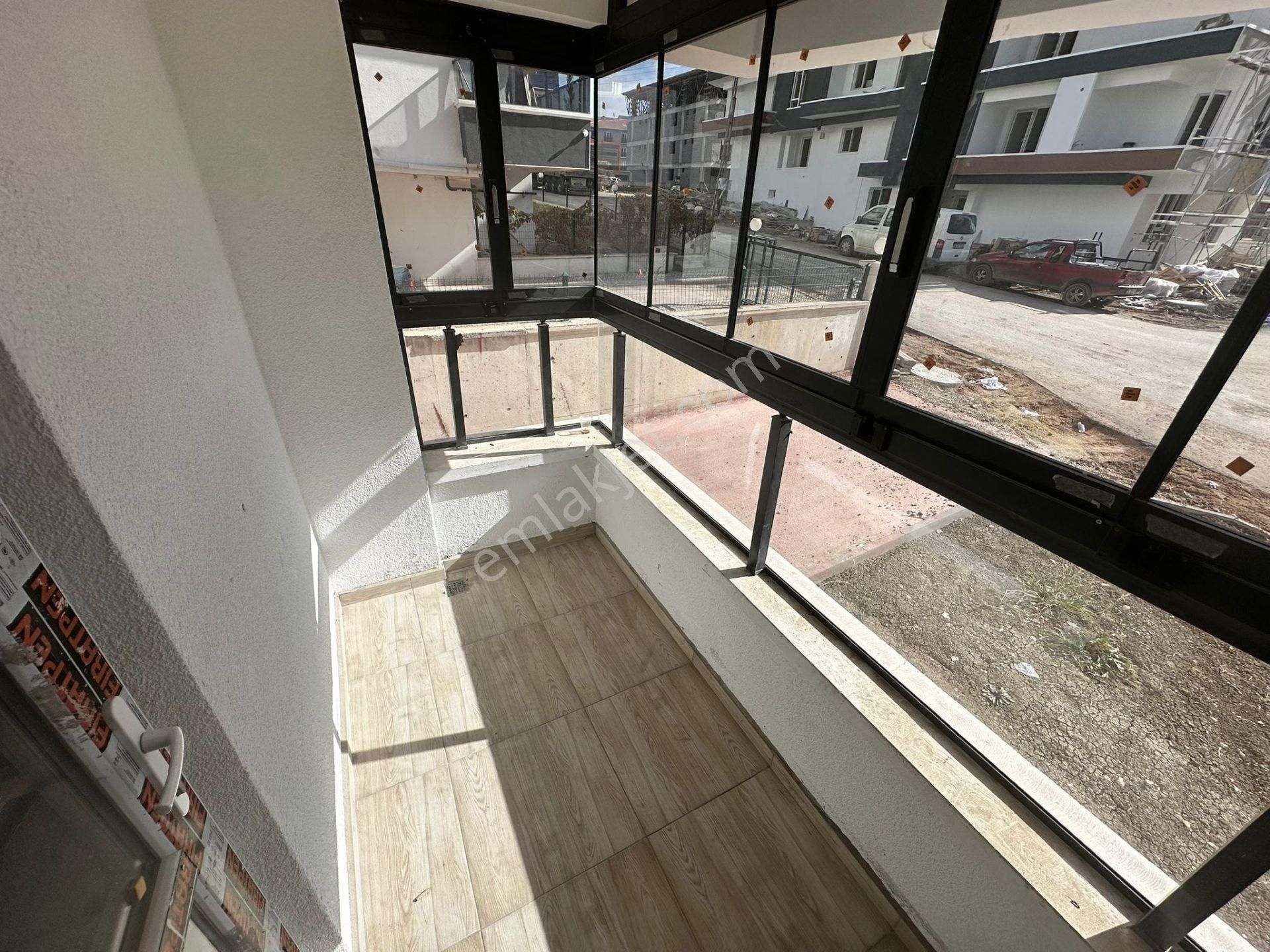 **fevzi Çakmak Mahallesi**3+1 Cam Balkonlu - Görsel 24