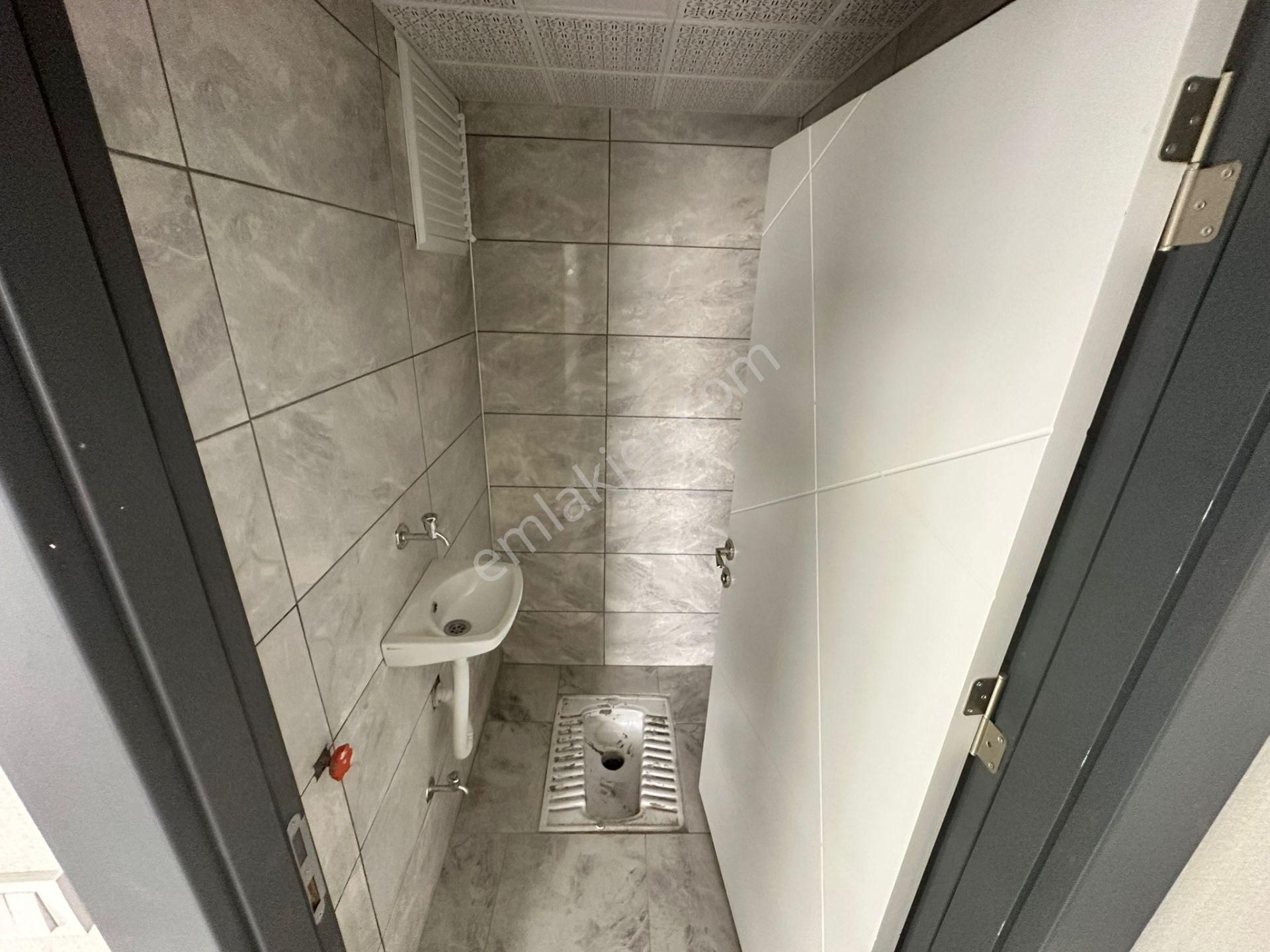 **fevzi Çakmak Mahallesi**3+1 Cam Balkonlu - Görsel 23