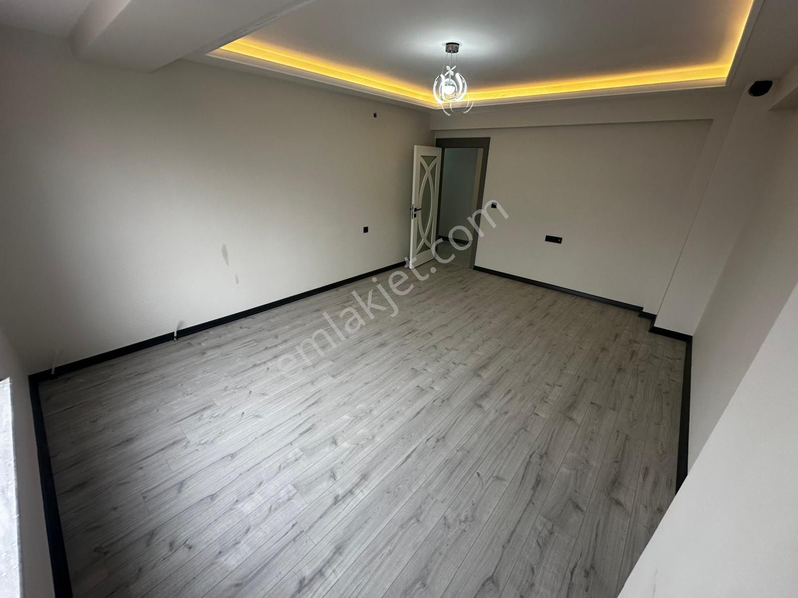 **menderes Mahallesi** 3+1 Ebeveyn Banyo Teras Balkon - Görsel 9