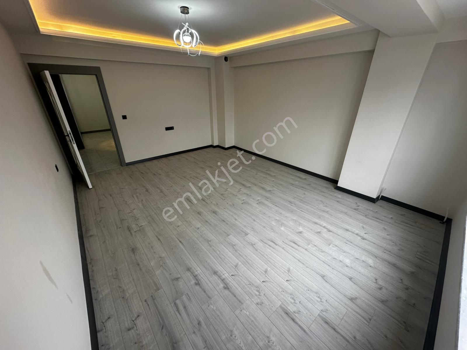 **menderes Mahallesi** 3+1 Ebeveyn Banyo Teras Balkon - Görsel 7