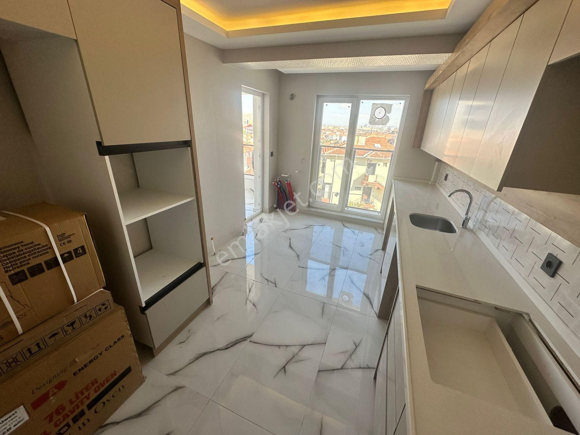 **fevzi Çakmak Mahallesi**3+1 Ebeveyn Banyolu Kupon Daire - Görsel 2