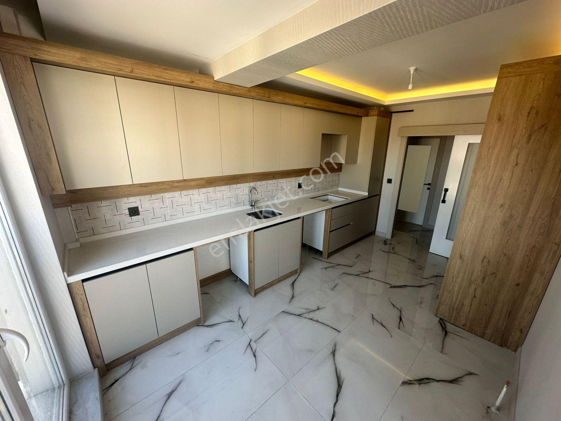 **fevzi Çakmak Mahallesi**3+1 Ebeveyn Banyolu Kupon Daire