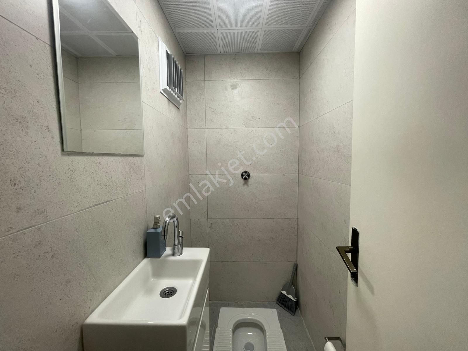 Bulvar Üzerinde Age Bloklarında 3+1 Site Dairesi - Görsel 28