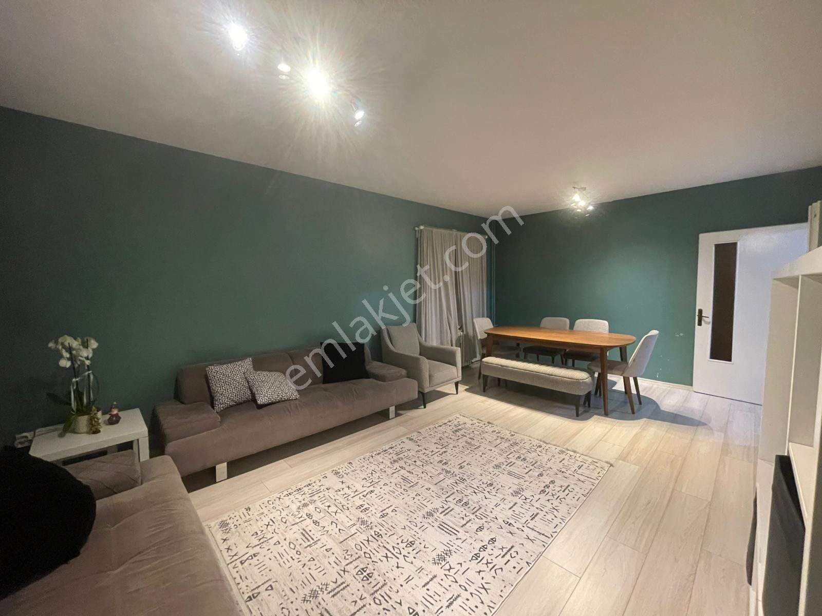 Bulvar Üzerinde Age Bloklarında 3+1 Site Dairesi - Görsel 12