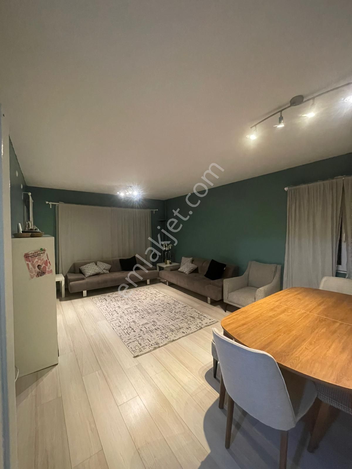 Bulvar Üzerinde Age Bloklarında 3+1 Site Dairesi - Görsel 7