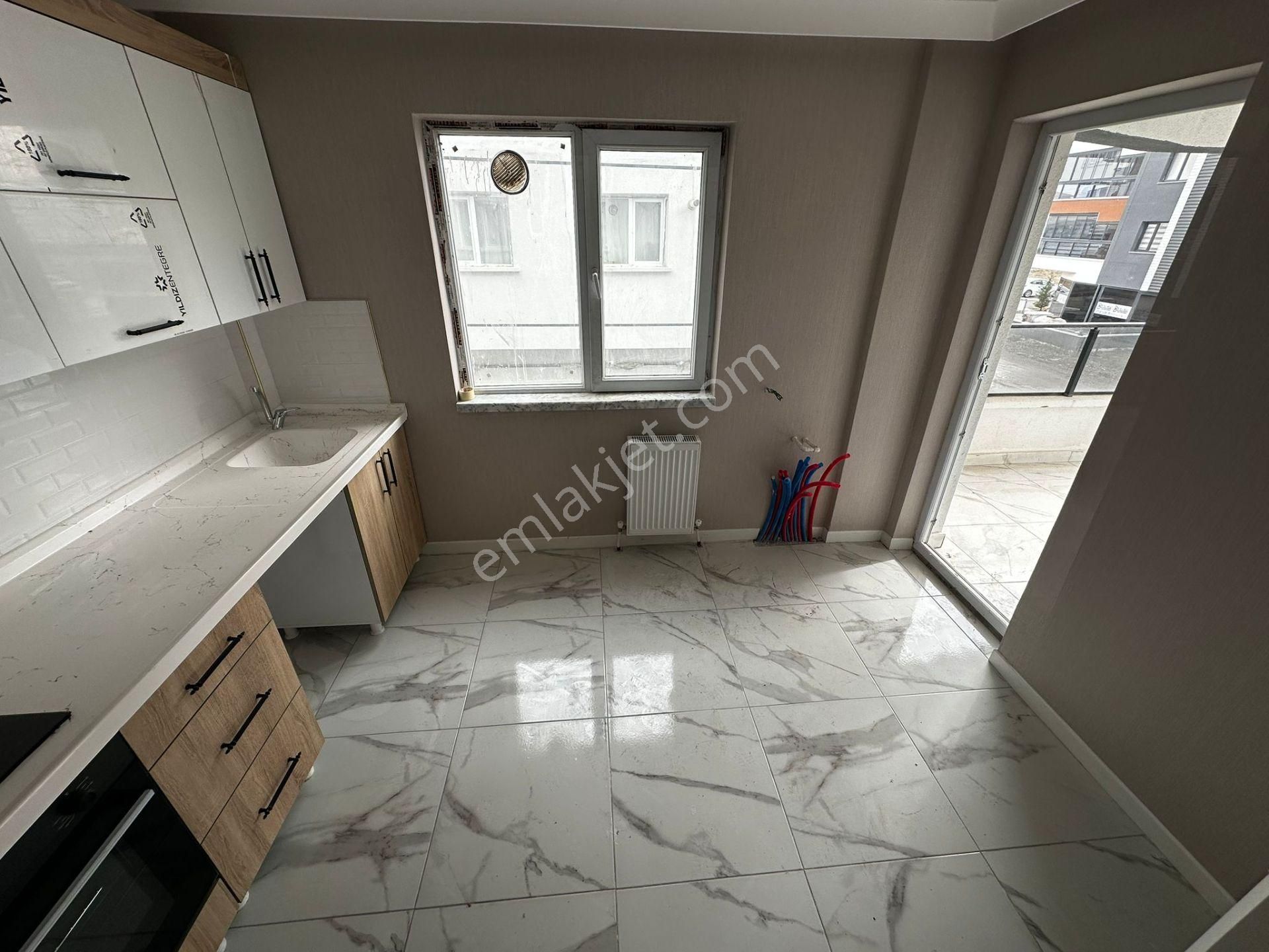 M.kemal Mahallesi Okullar Bölgesi 2+1 Ara Kat 110 M2 Daire - Görsel 5