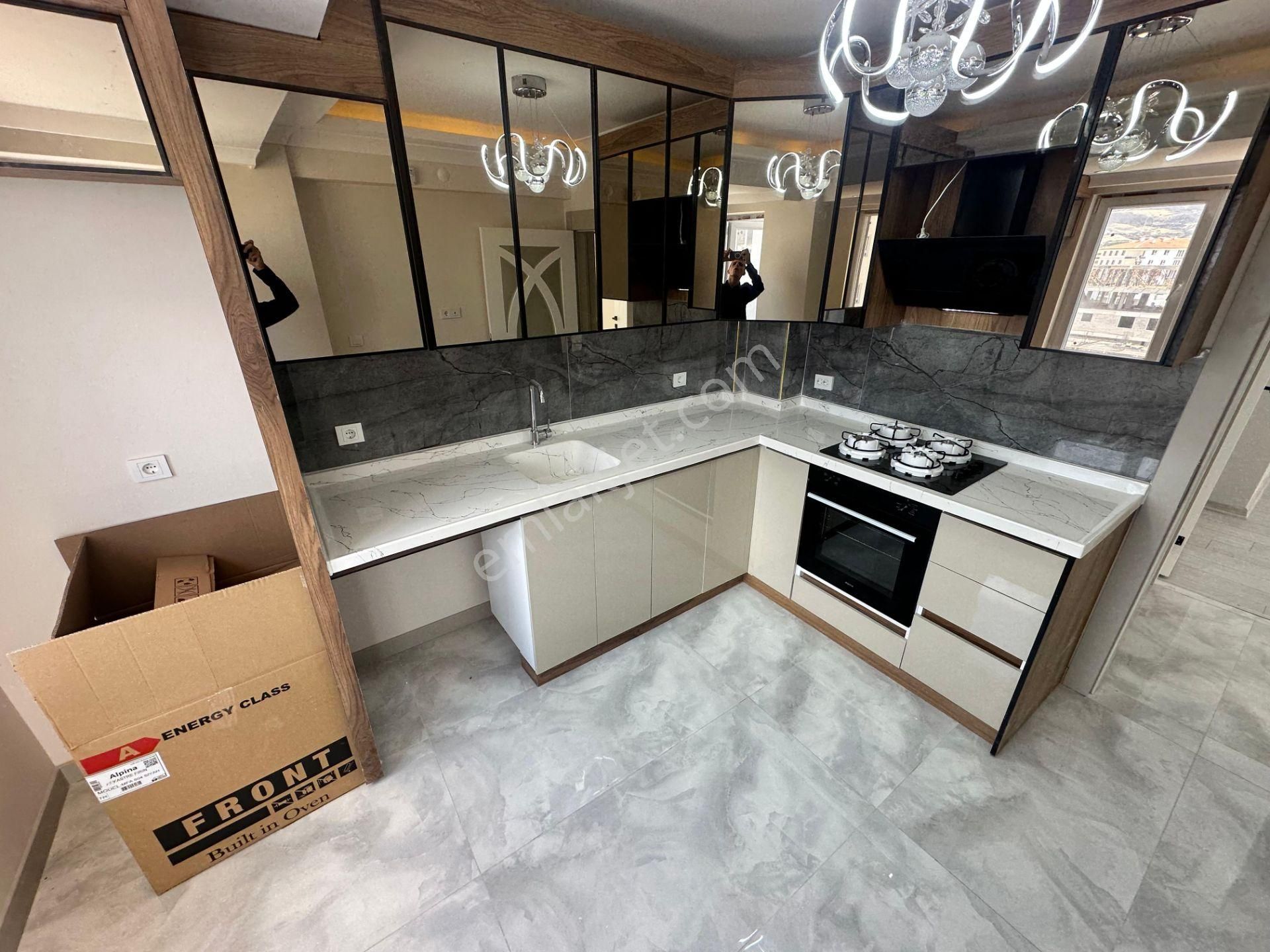 M.kemal De 3+1okullar Bölgesinde 125 M2 Şık Tasarımlı - Görsel 3