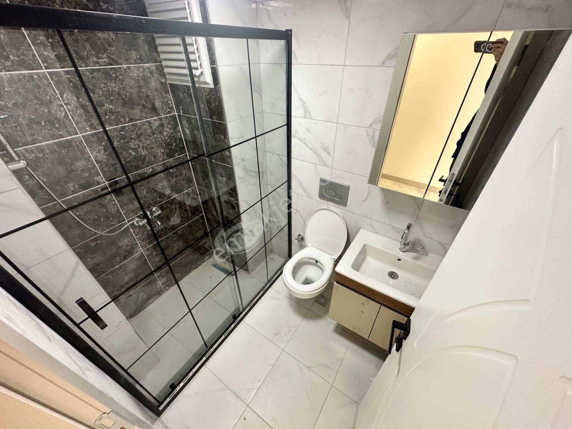 M.kemal De 3+1okullar Bölgesinde 125 M2 Şık Tasarımlı - Görsel 23