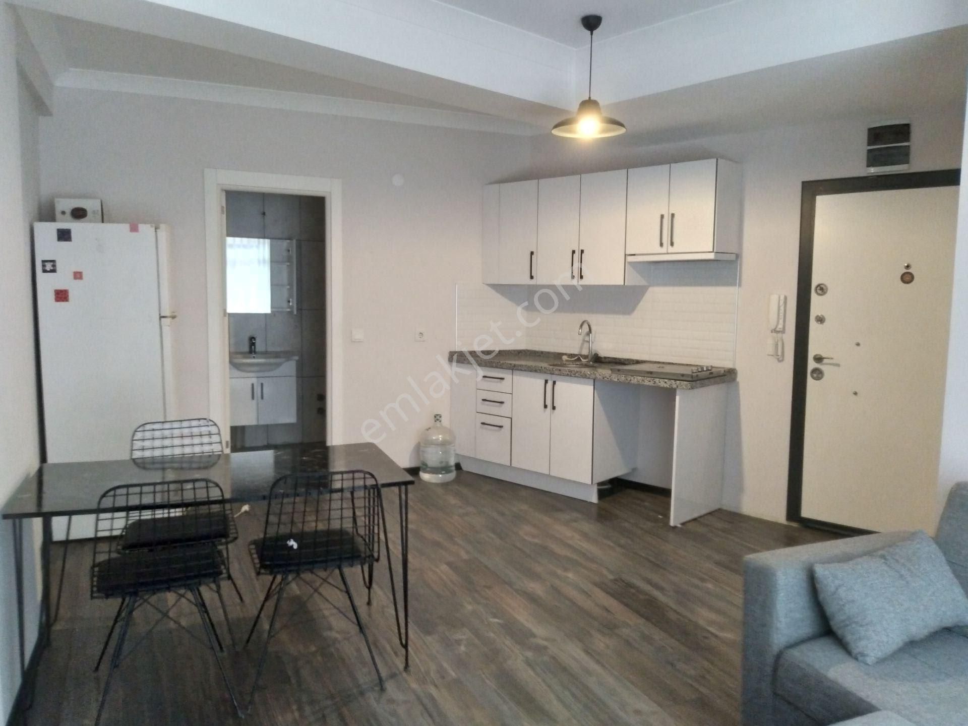 Yeditepe Üniv.karşısı Yeni Bina, 7/24 Güvenlik, Eşyalı 1+1 Daire