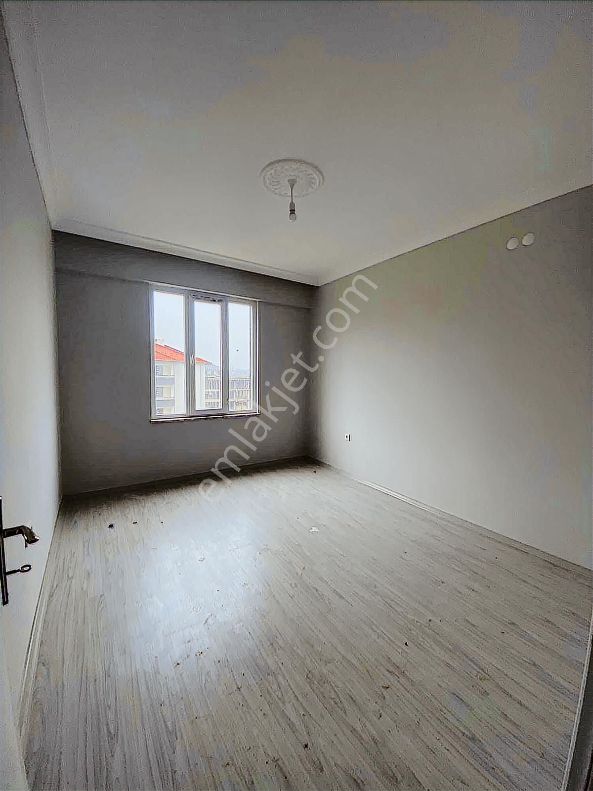 Anka Gm'den Cerrah Edebey Yolunda Kiralık Sıfır 2+1 Daire - Görsel 2