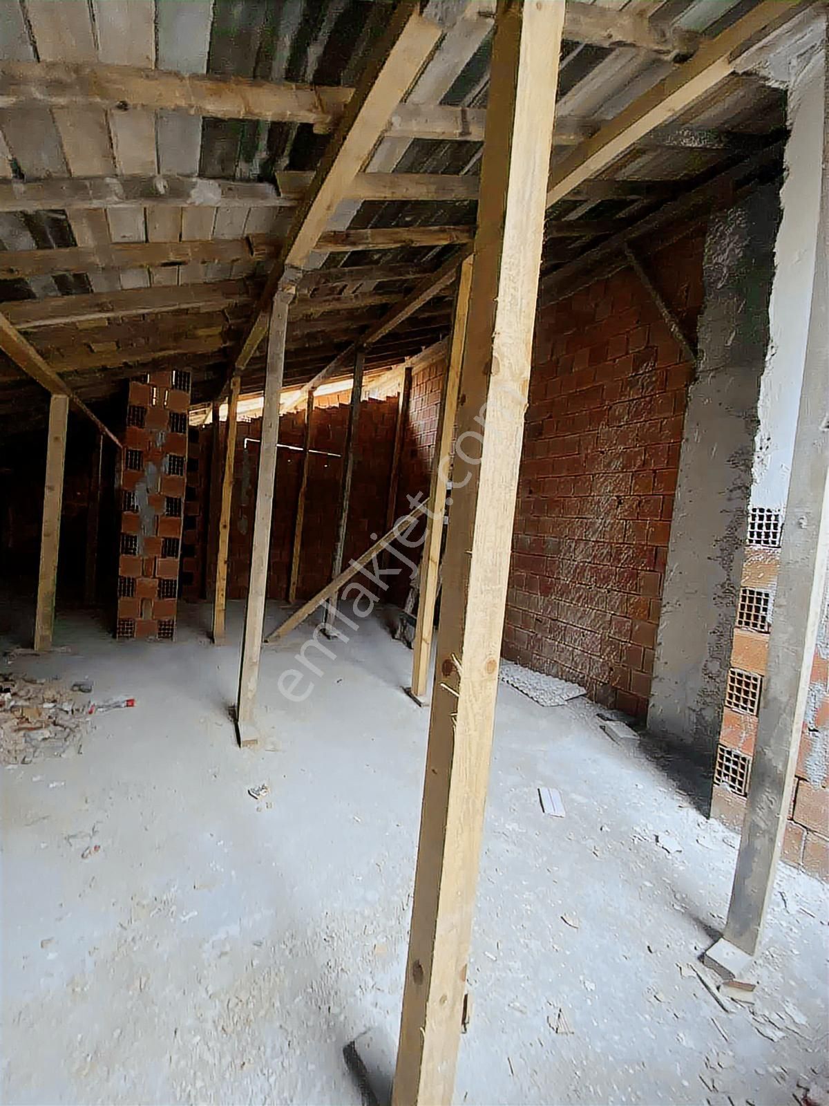 Anka Gm'den Cerrah Edebey Yolunda Kiralık Sıfır 2+1 Daire - Görsel 7